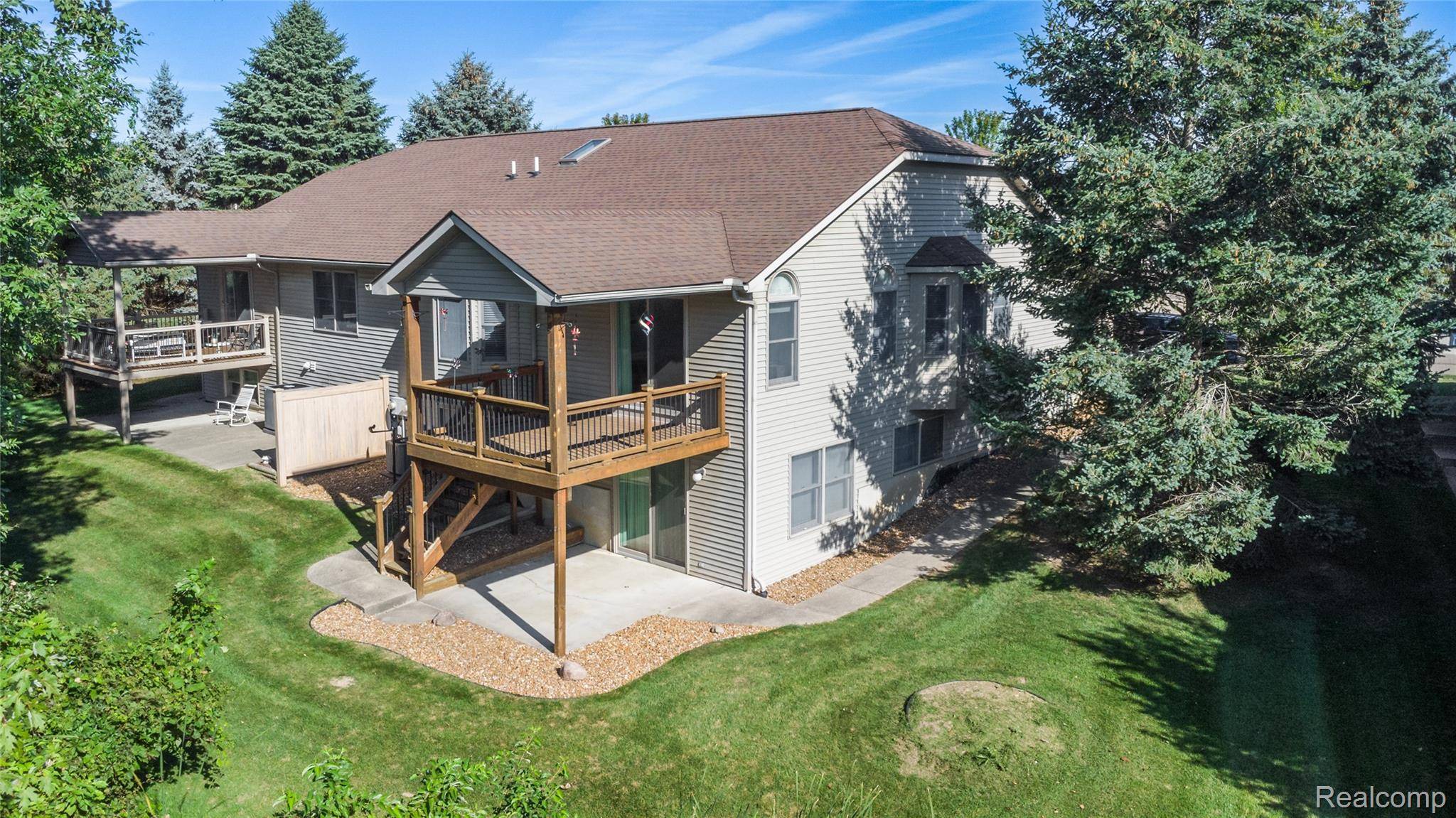 Linden, MI 48451,235 Creekwood CIR