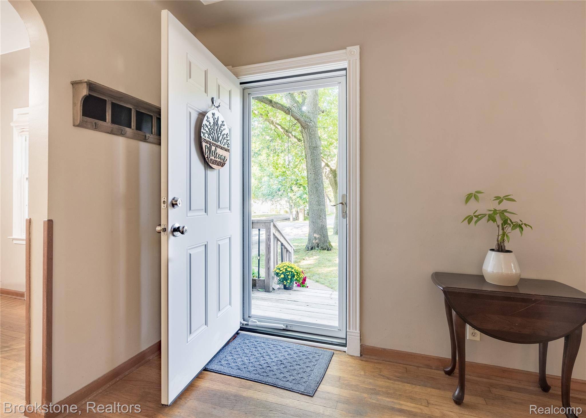 Auburn Hills, MI 48326,2436 Richwood RD