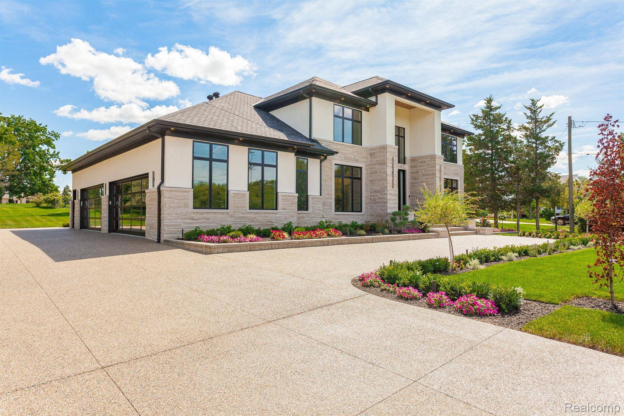 Rochester Hills, MI 48307,1147 Rainier AVE