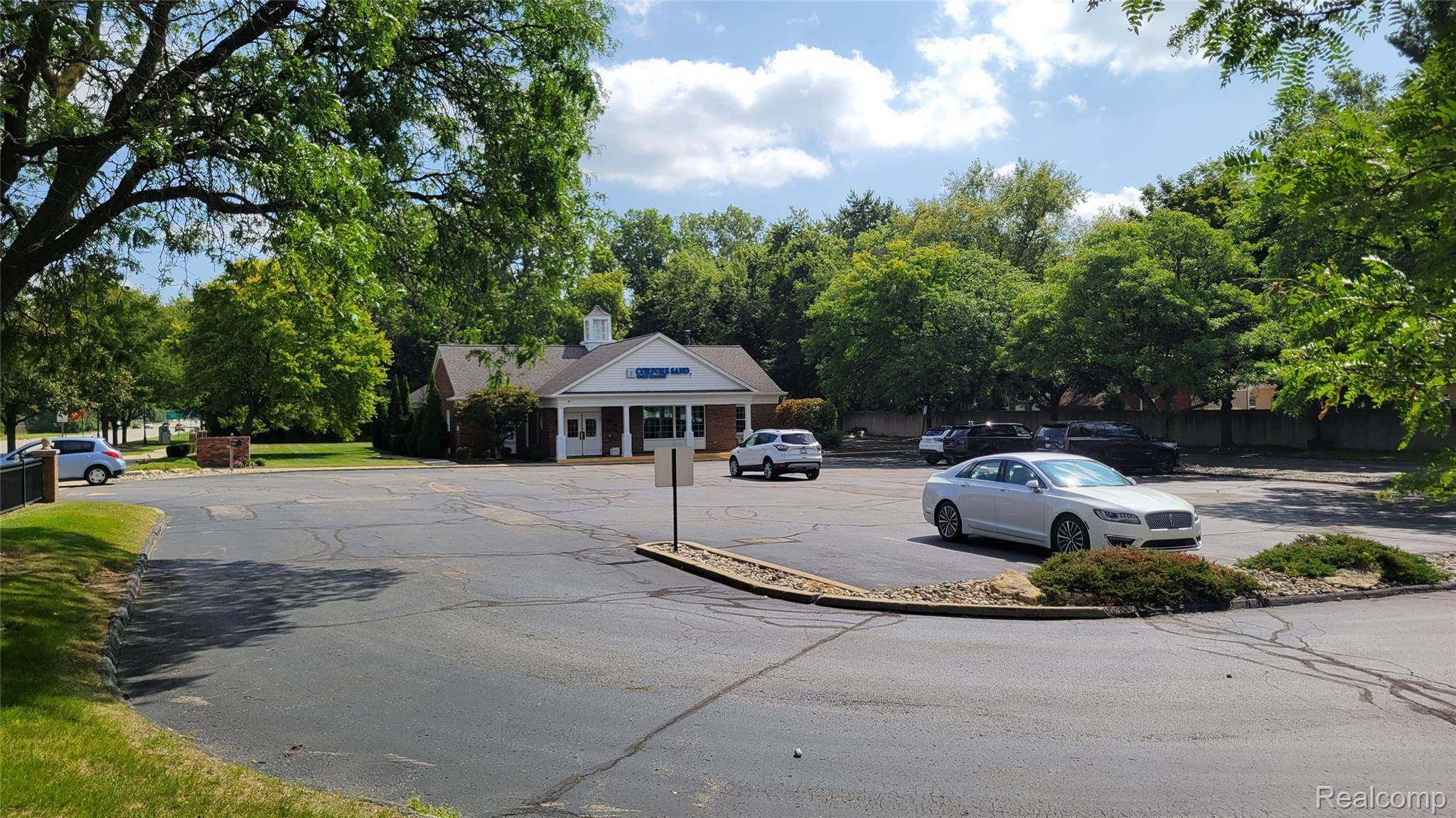 Plymouth, MI 48170,39475 Ann Arbor RD E