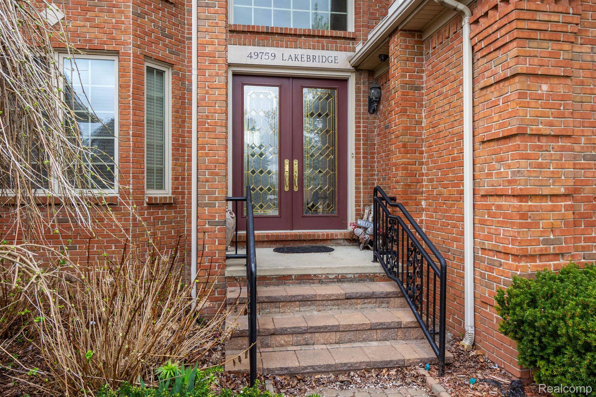 Shelby Twp, MI 48315,49759 Lakebridge DR