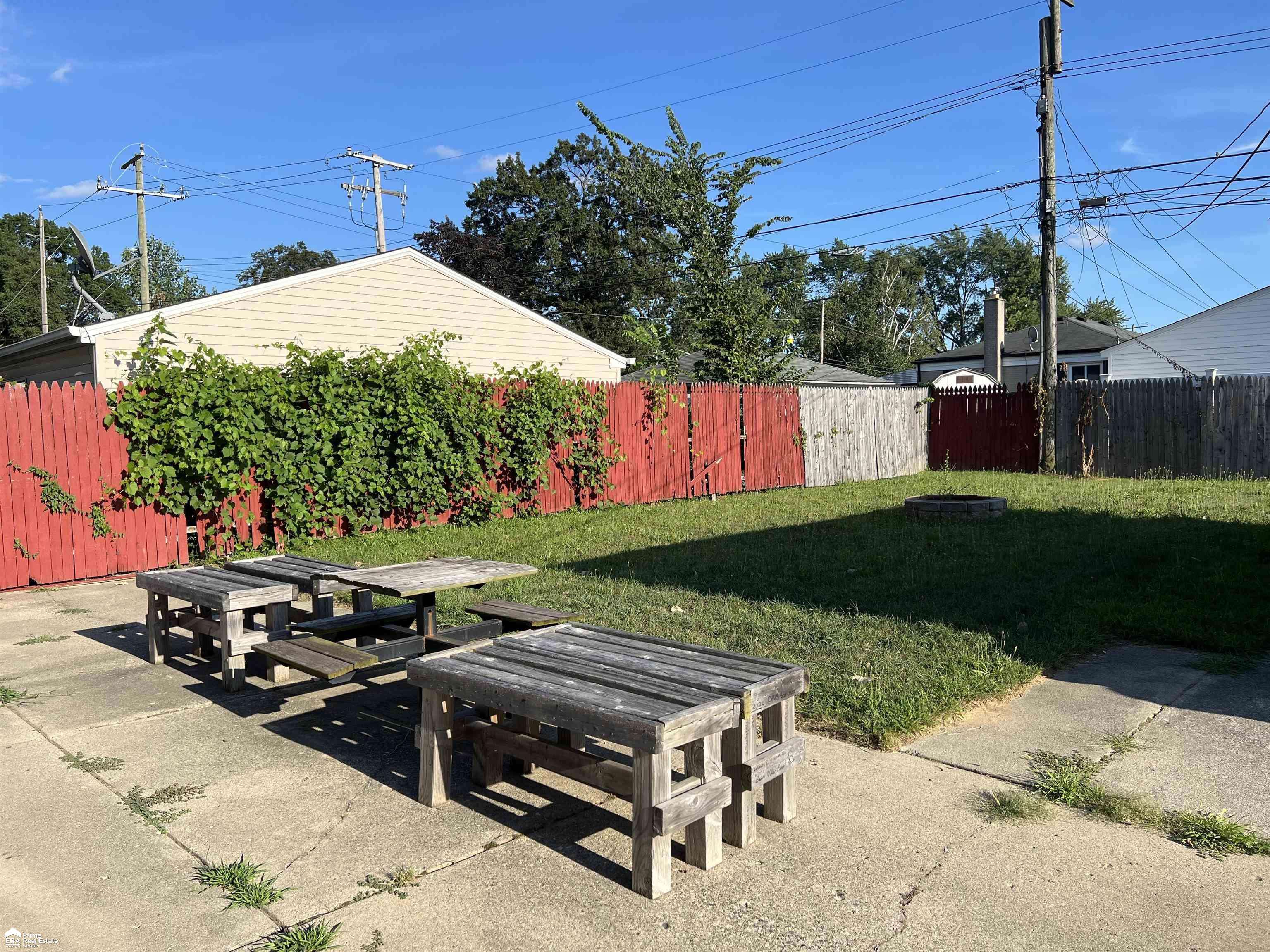 Westland, MI 48186,32025 Birchwood St ST