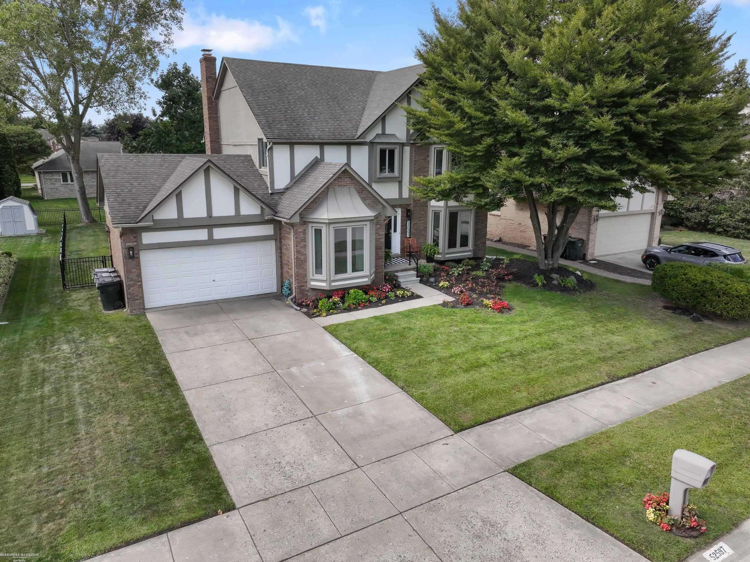 Shelby, MI 48315,52597 Lasalle DR