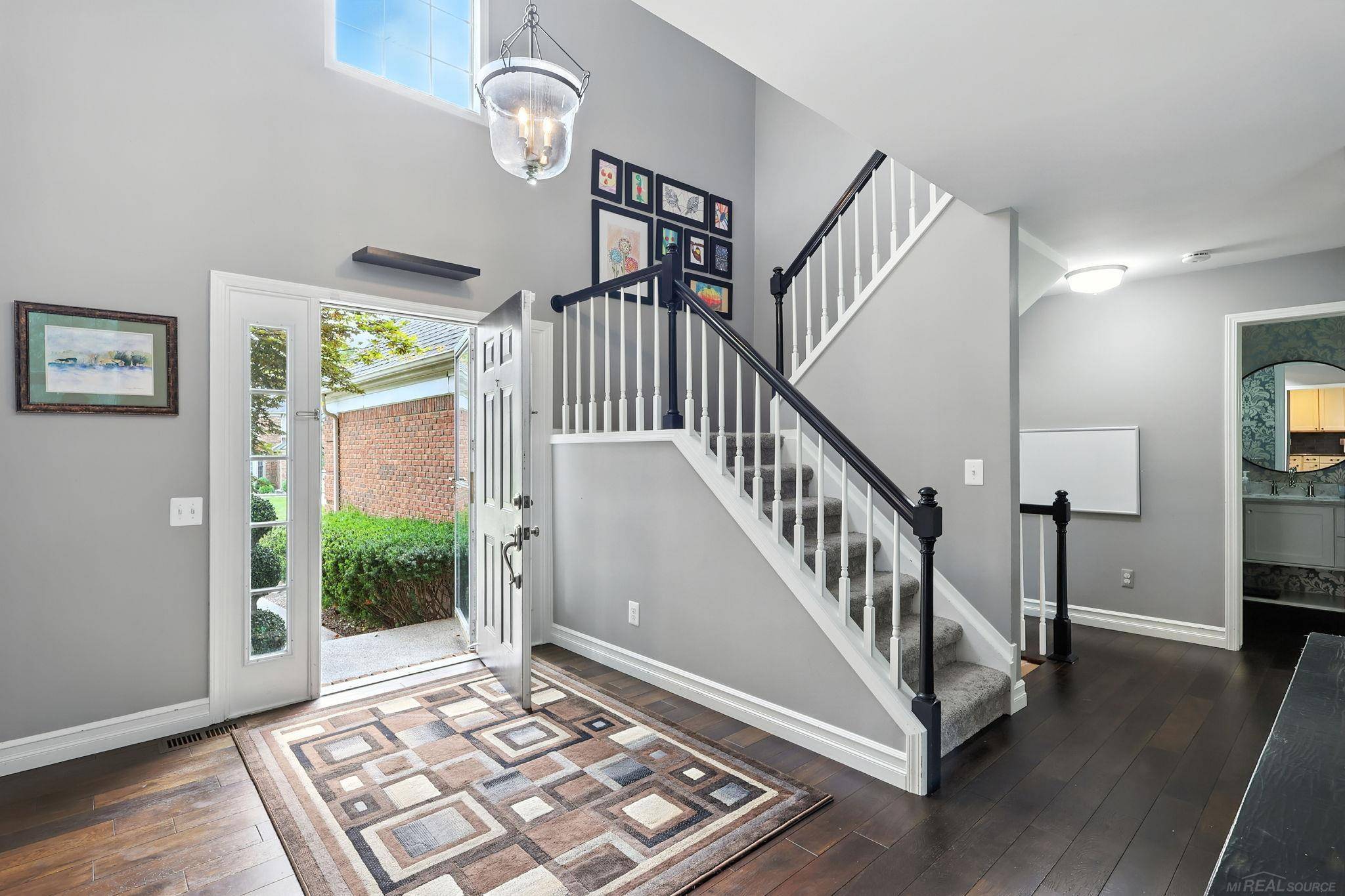 Rochester Hills, MI 48306,2208 Chippenham Chase DR