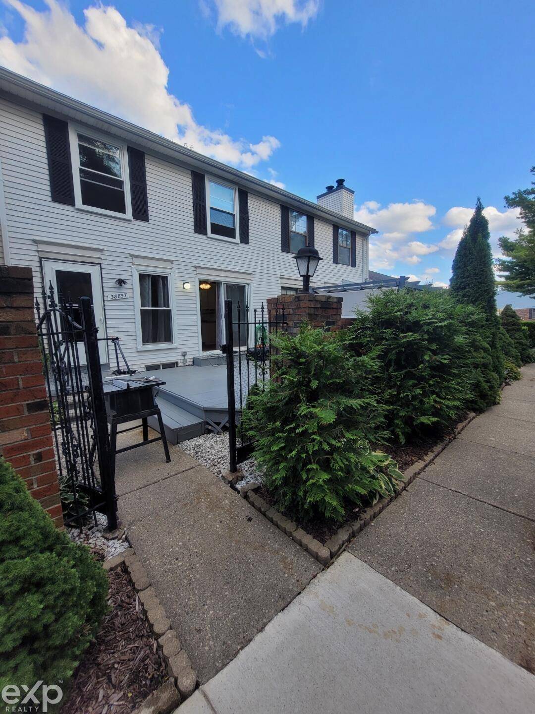 Clinton Township, MI 48038,38857 Golfview DR