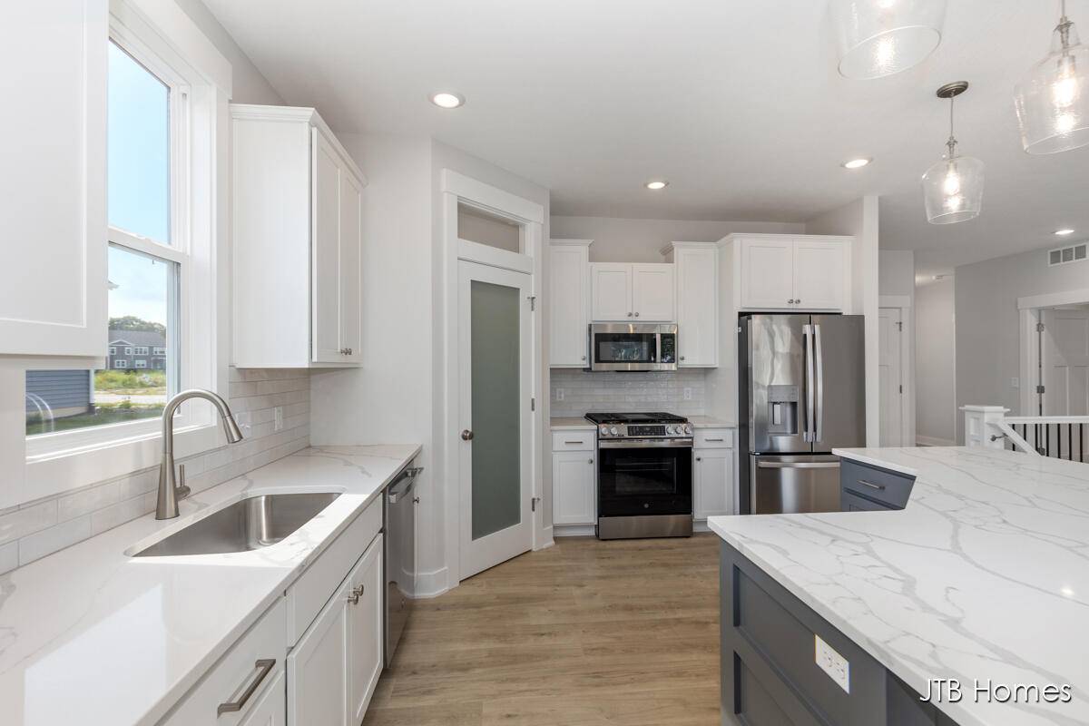 Grandville, MI 49418,5460 Albright AVE SW #47