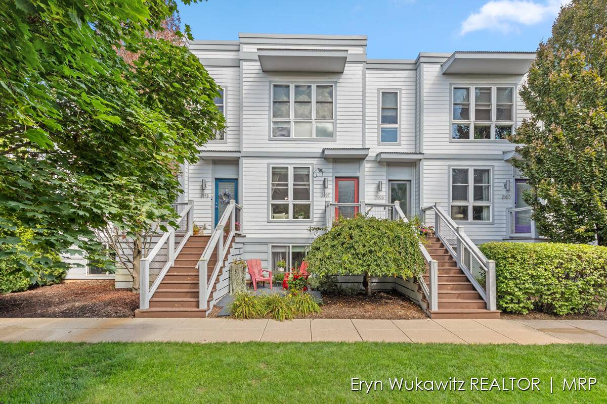 Grand Rapids, MI 49525,2167 New Town DR NE