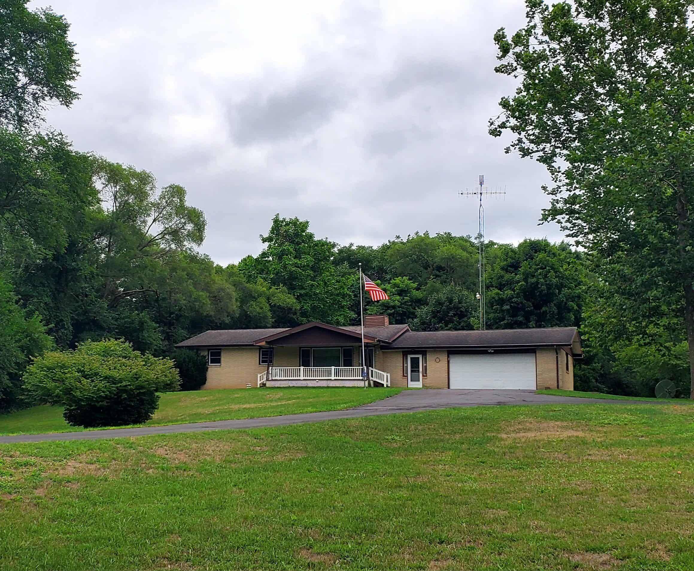 Coloma, MI 49038,3436 Red Arrow Hwy