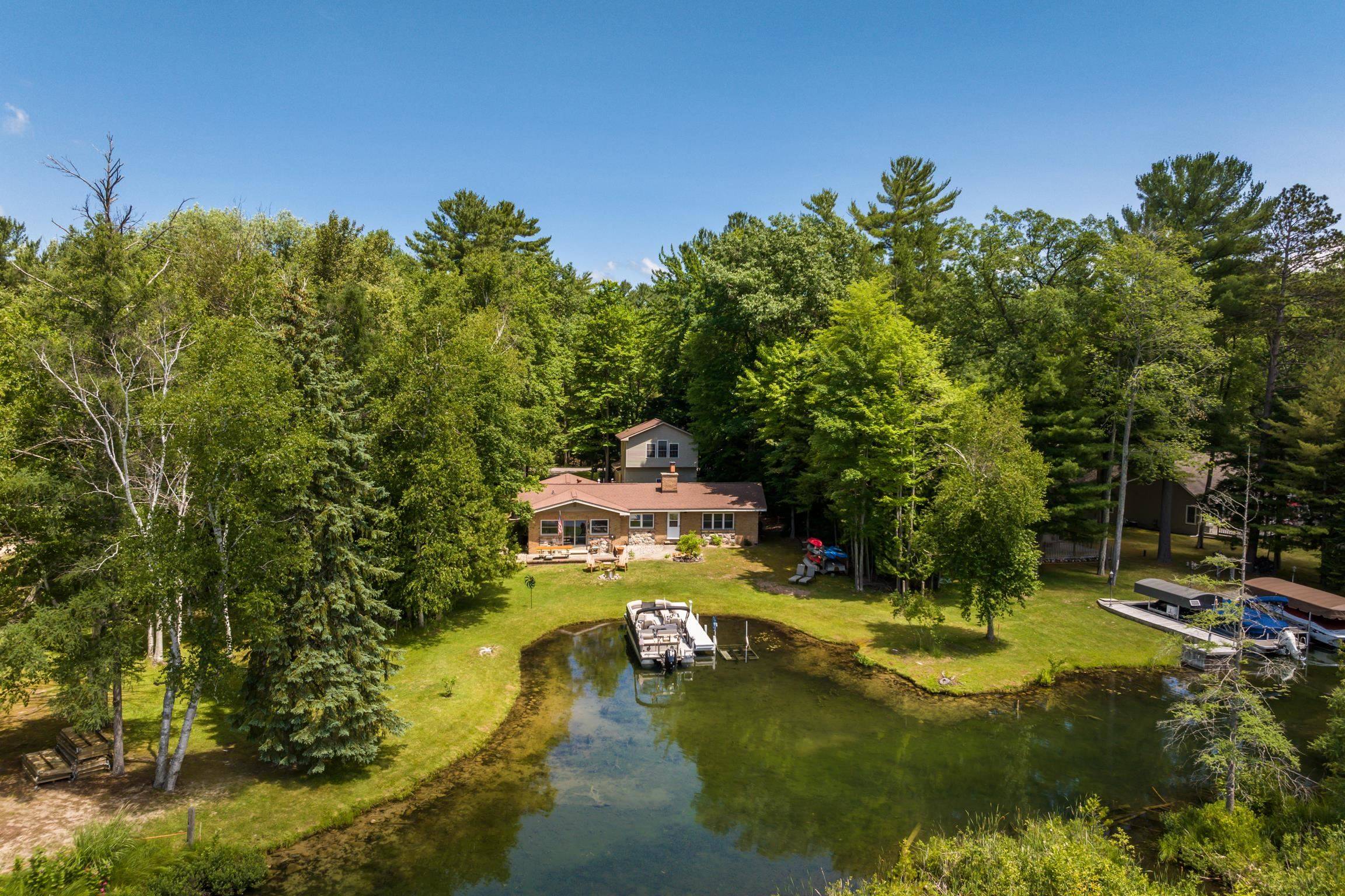 Rapid City, MI 49676,9431 Shellway DR