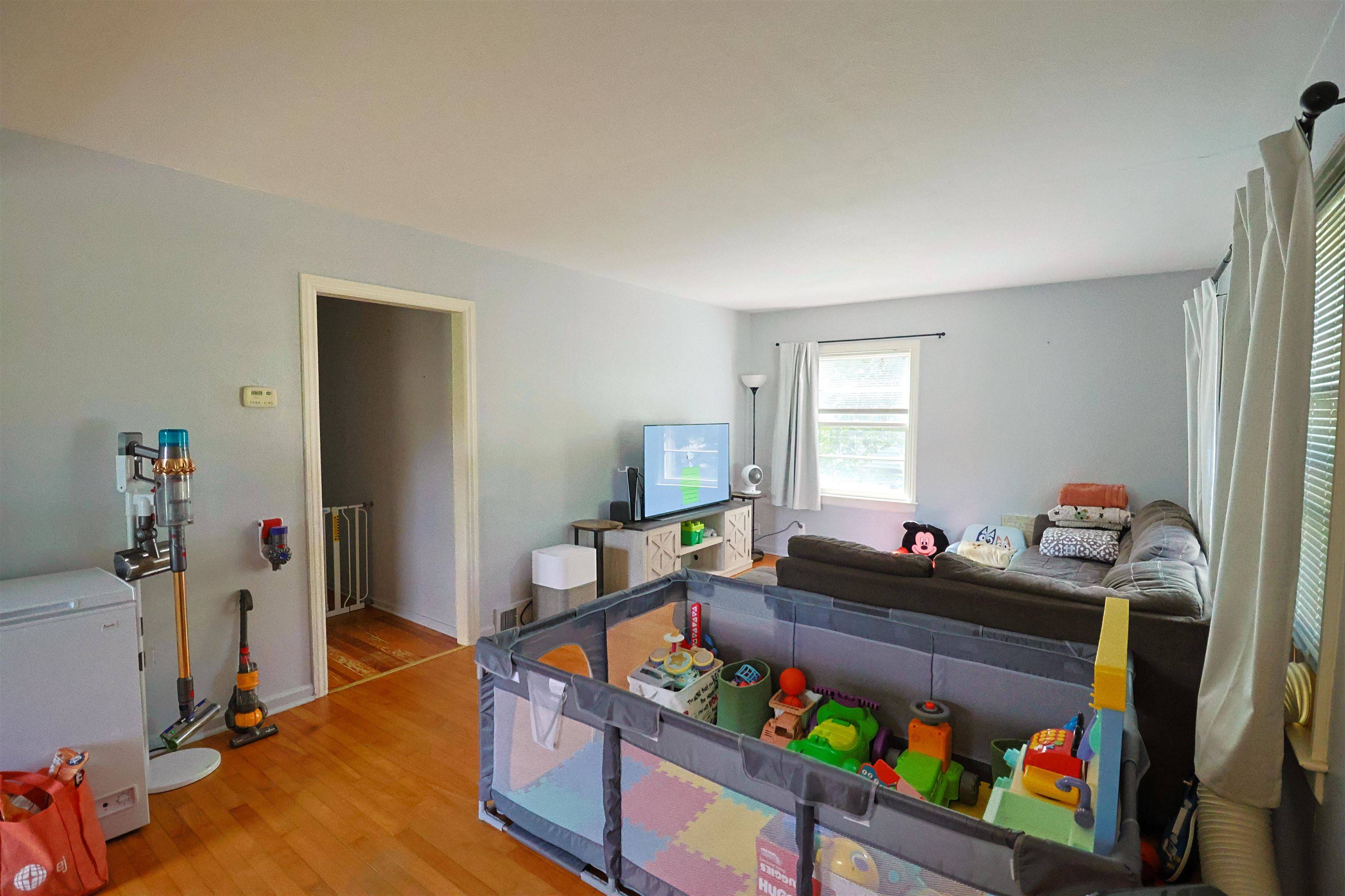 Mount Pleasant, MI 48858,1104 E Broadway