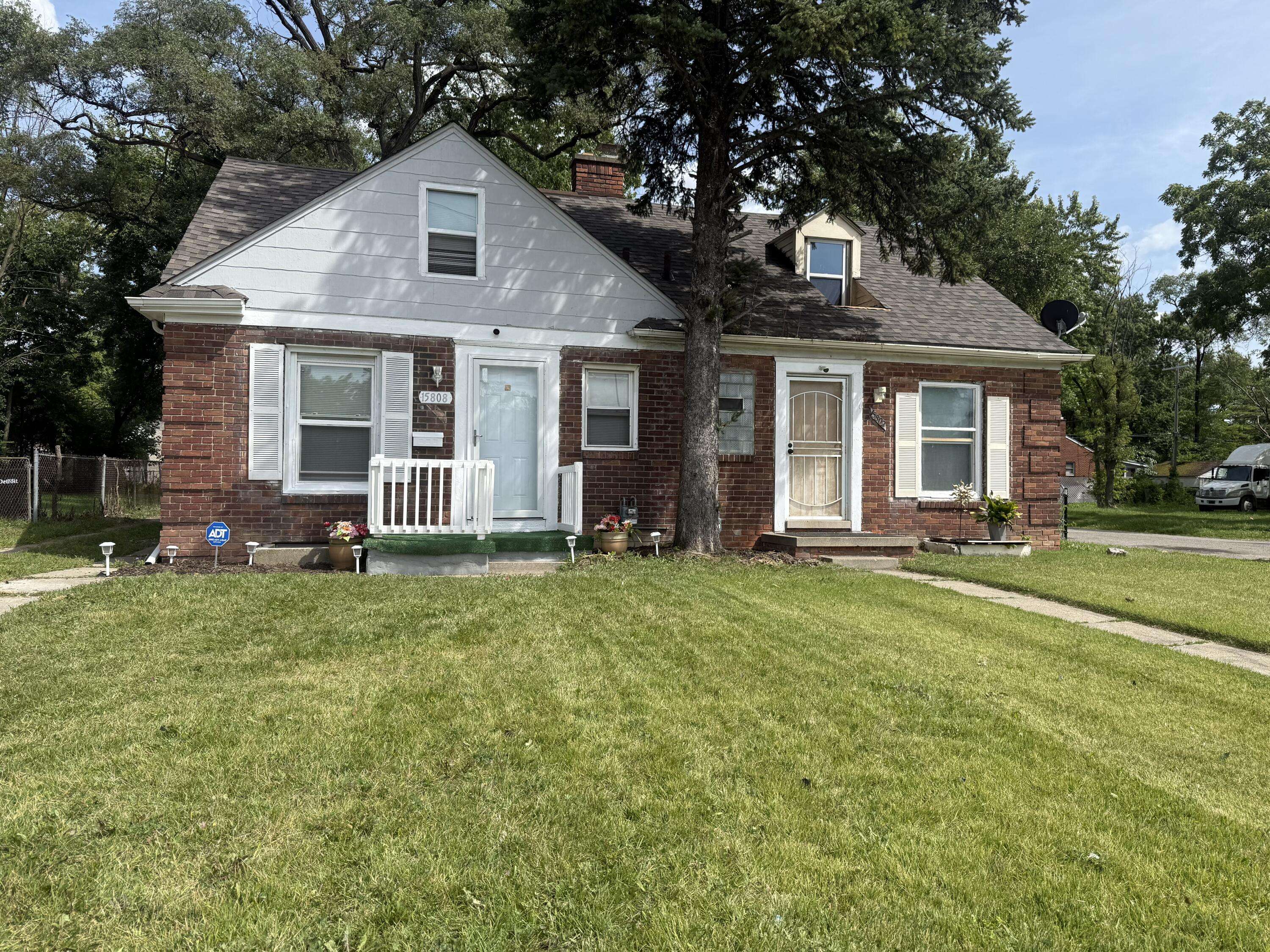 Detroit, MI 48223,15808 Southfield RD