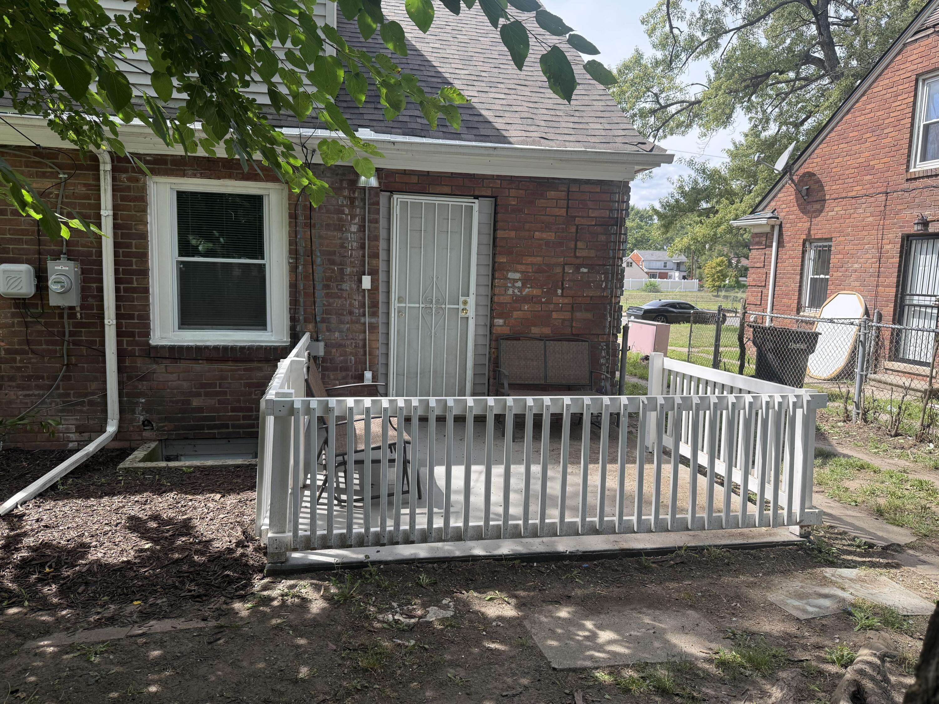 Detroit, MI 48223,15808 Southfield RD