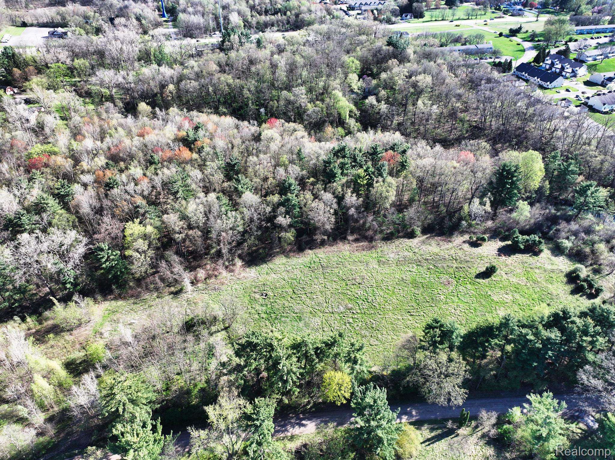 Brighton, MI 48116,5920 PLEASANT VALLEY RD