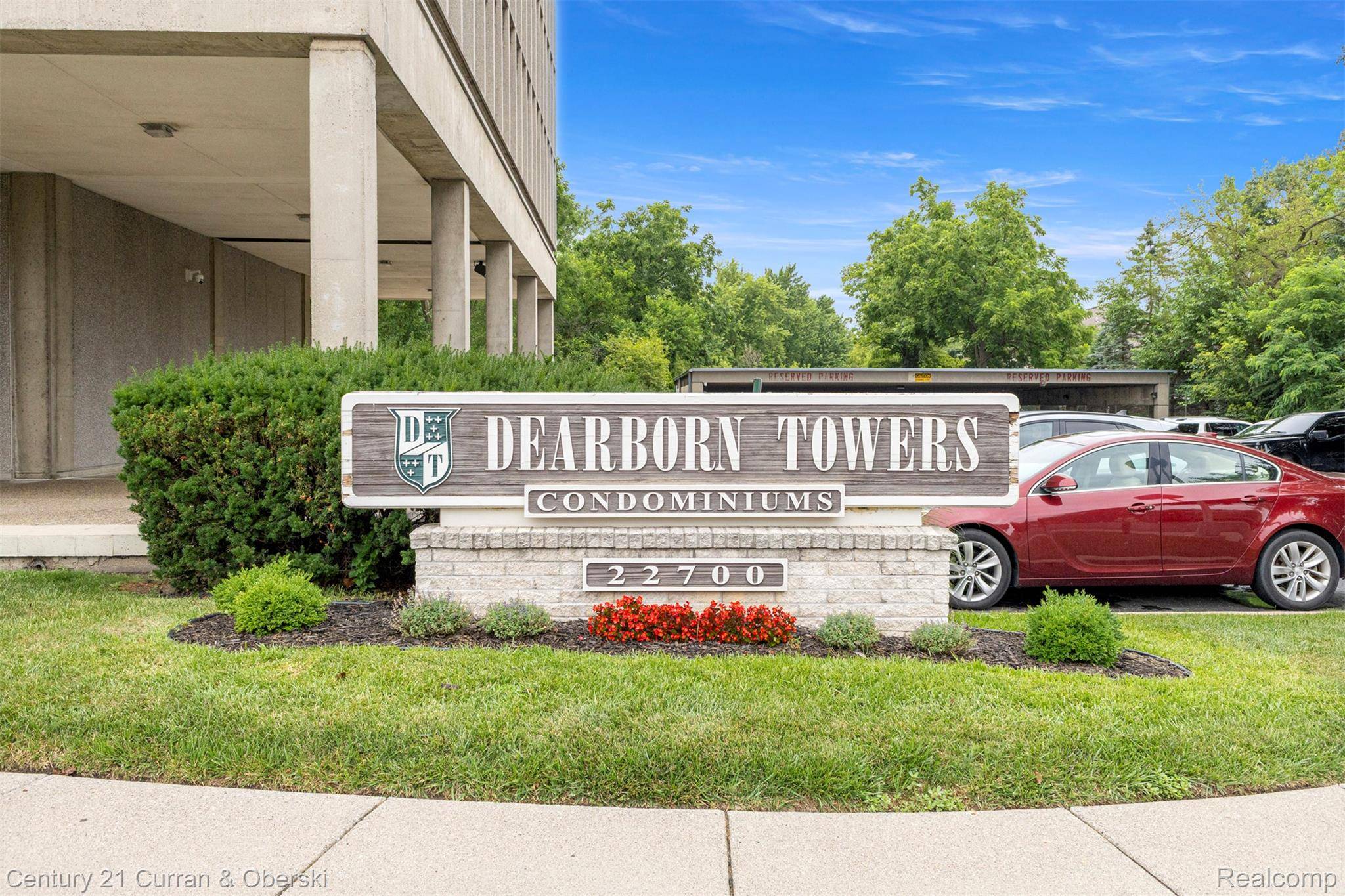 Dearborn, MI 48124,22700 Garrison ST #404