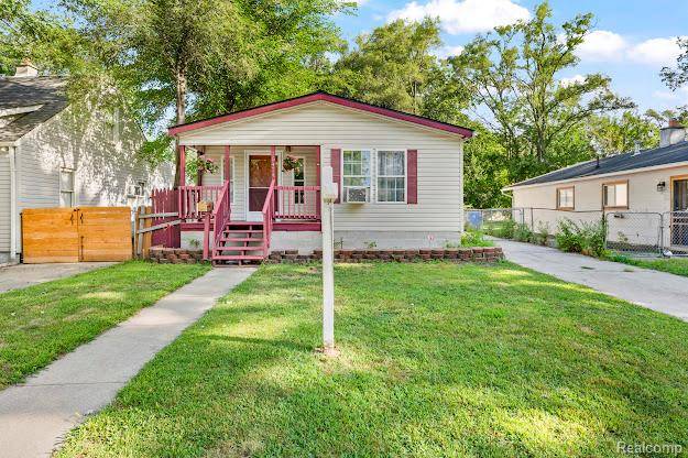 Dearborn Heights, MI 48125,25474 McDonald ST