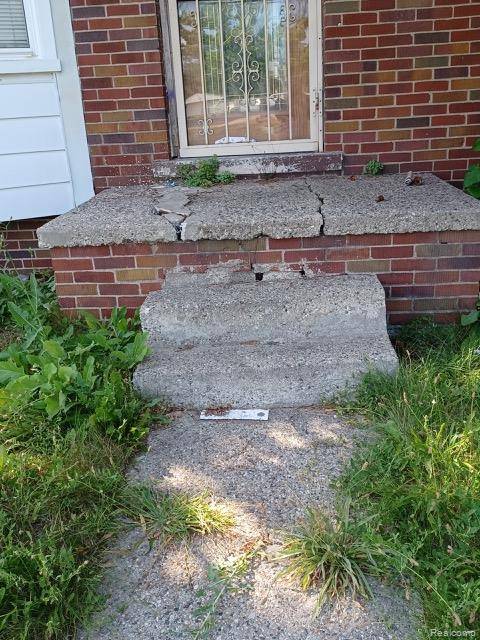 Detroit, MI 48225,19605 Kelly RD