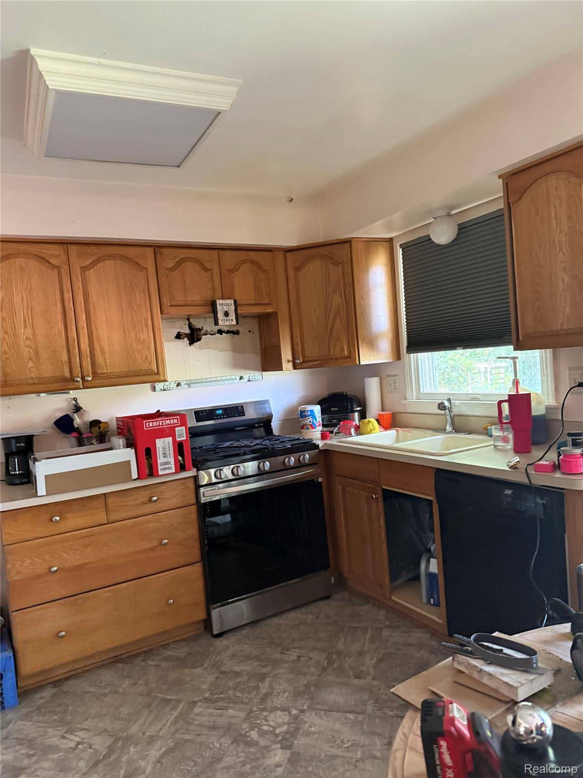 Canton, MI 48187,44570 Tillotson DR