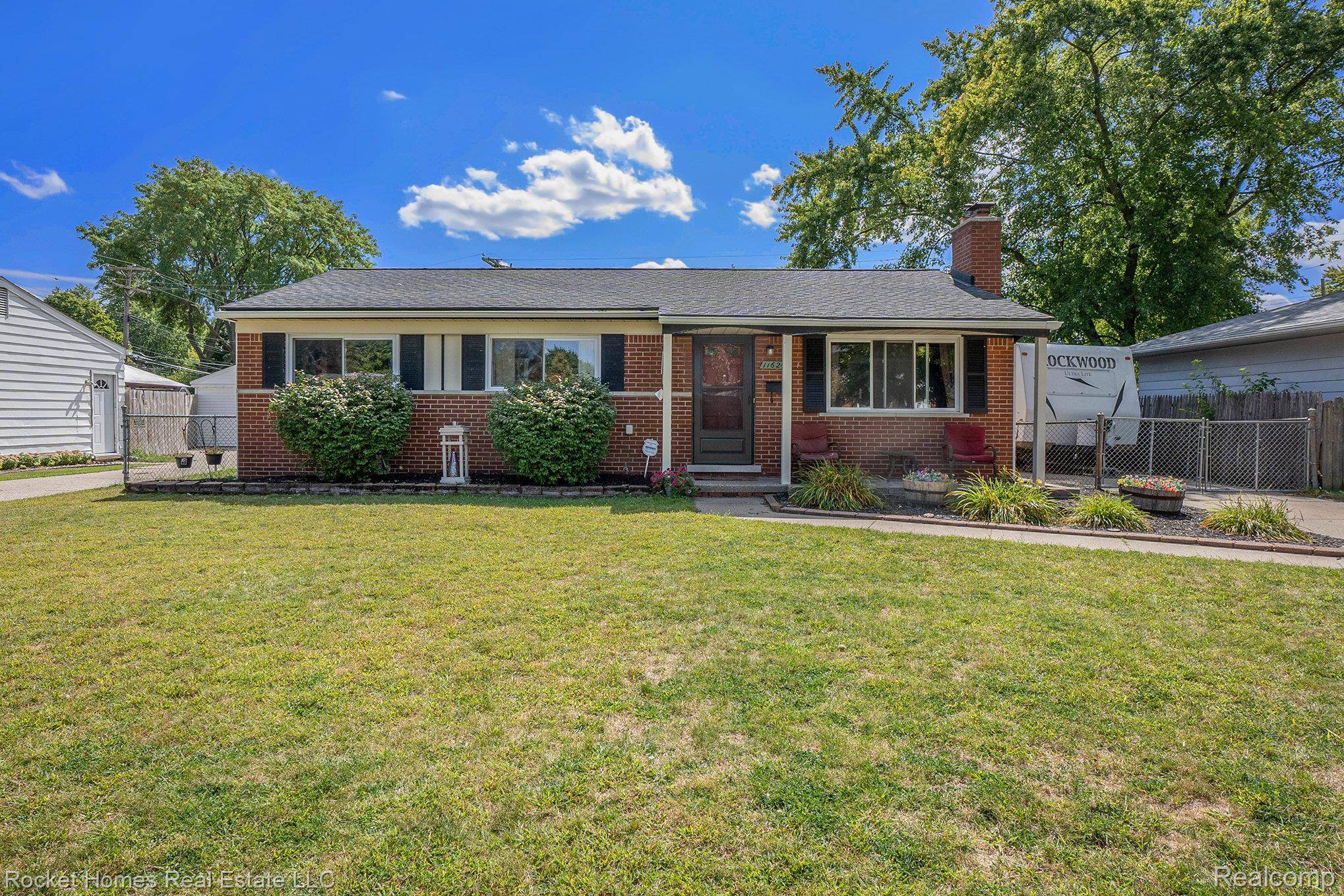 Sterling Heights, MI 48313,11624 Falcon DR