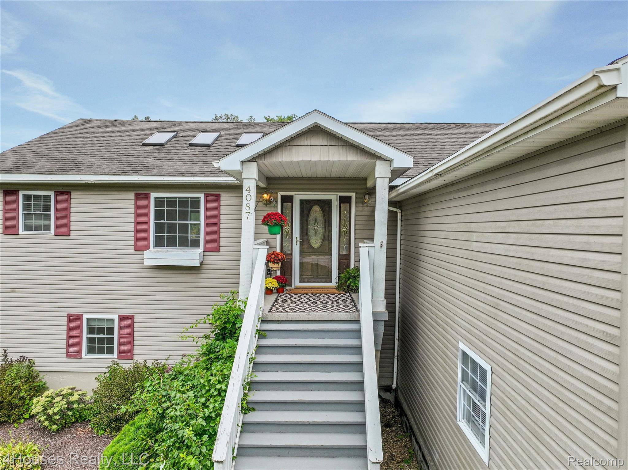 Lake Orion, MI 48359,4087 Silver Valley DR