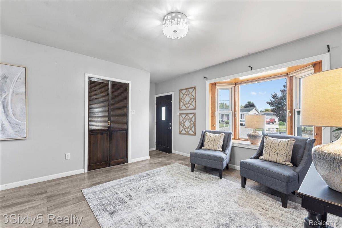 Woodhaven, MI 48183,17541 Bodsford DR