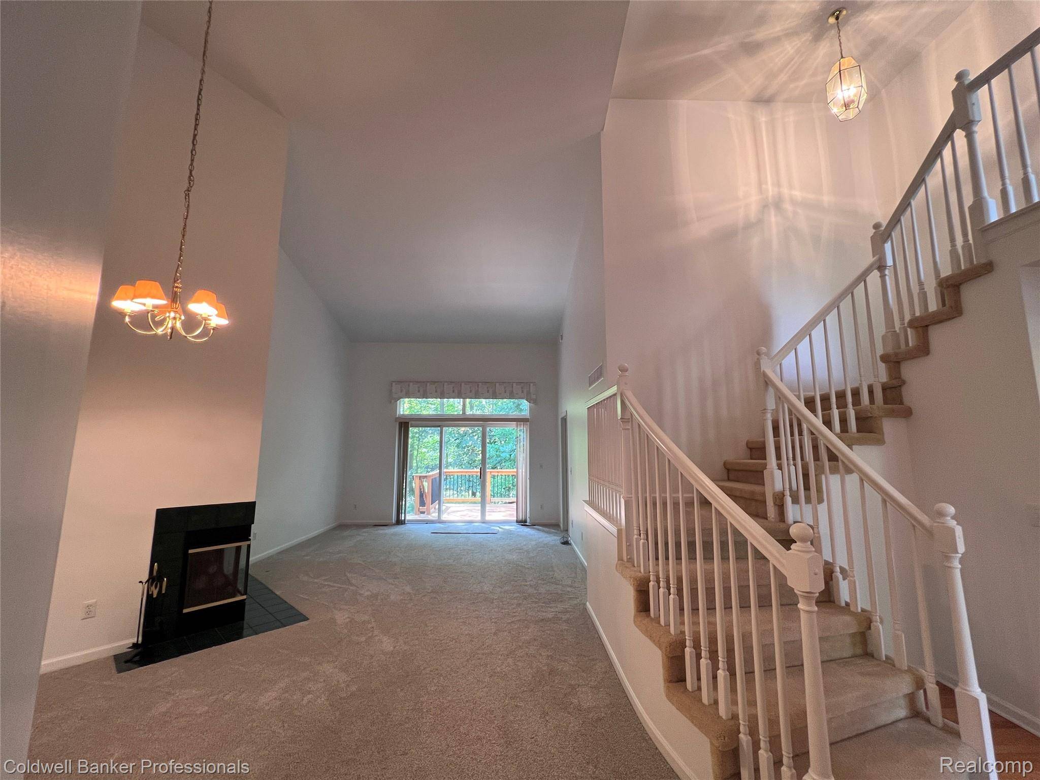 Wixom, MI 48393,654 Chestnut DR