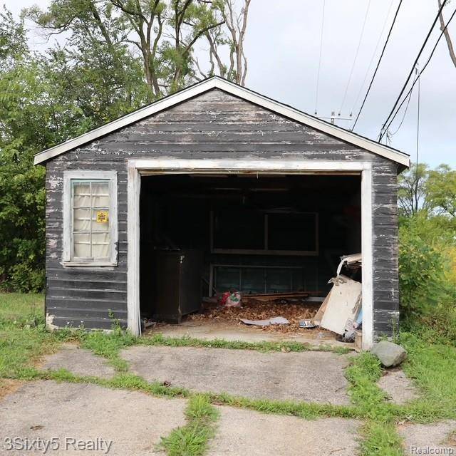 Detroit, MI 48205,15315 Park Grove ST