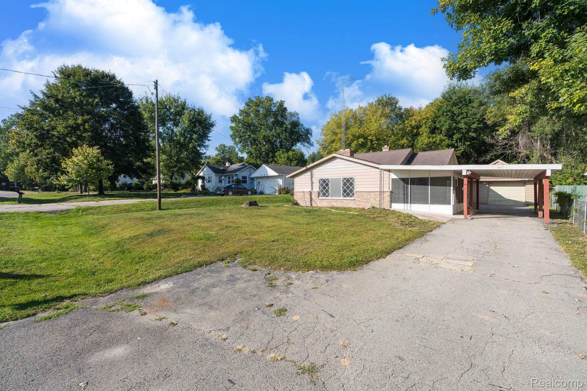 Flint, MI 48506,3301 S Kearsley BLVD