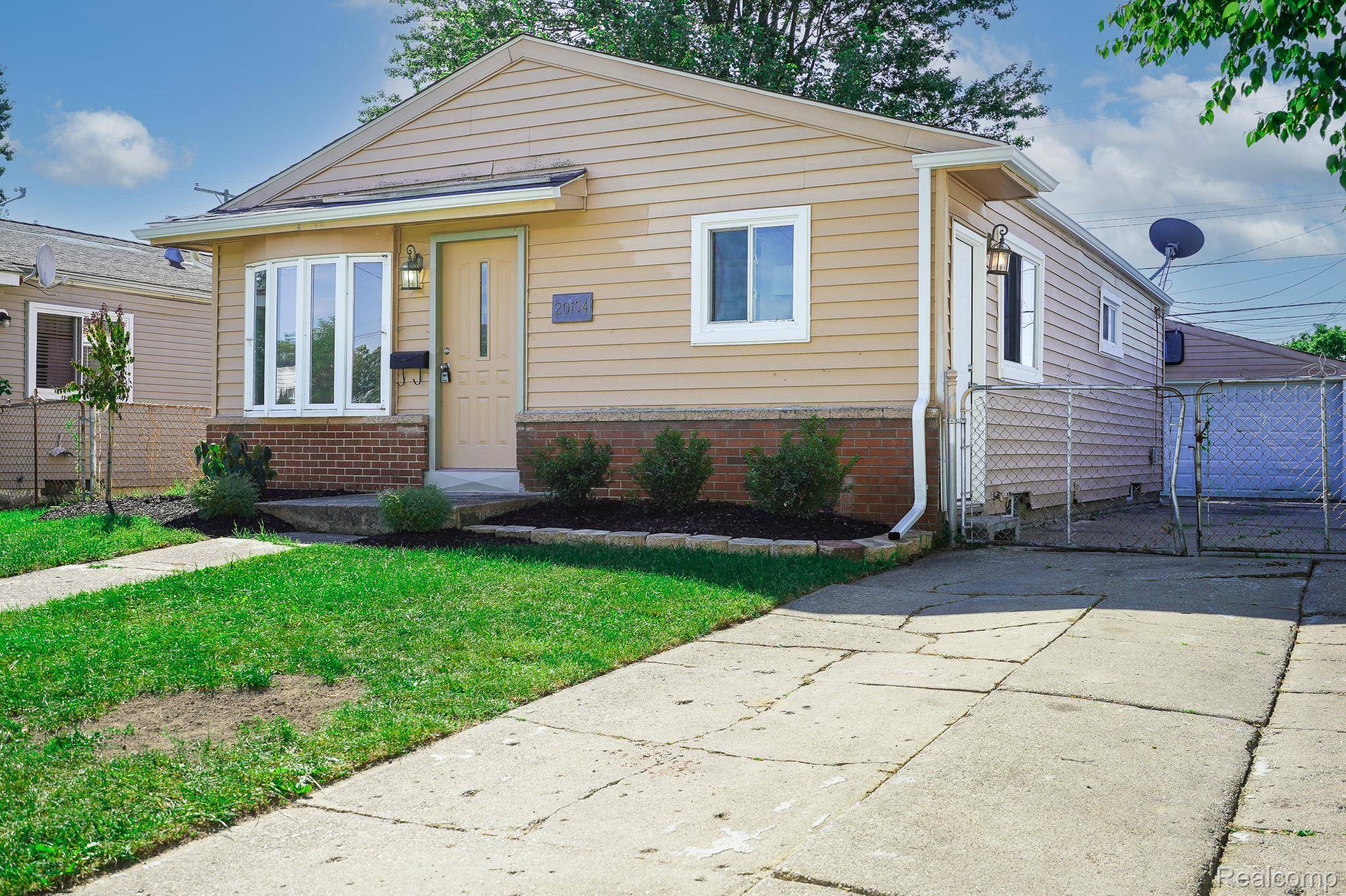 Clinton Township, MI 48035,20174 Abrahm ST