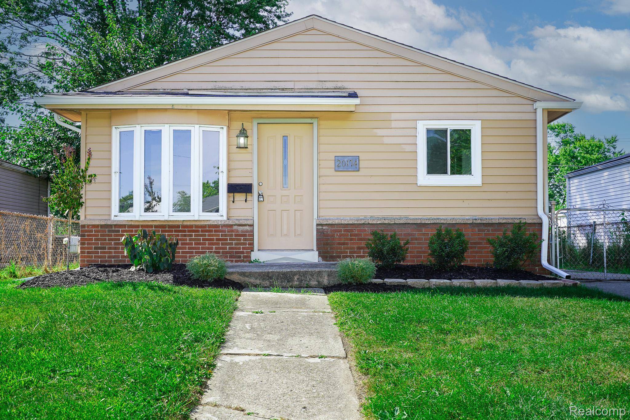 Clinton Township, MI 48035,20174 Abrahm ST