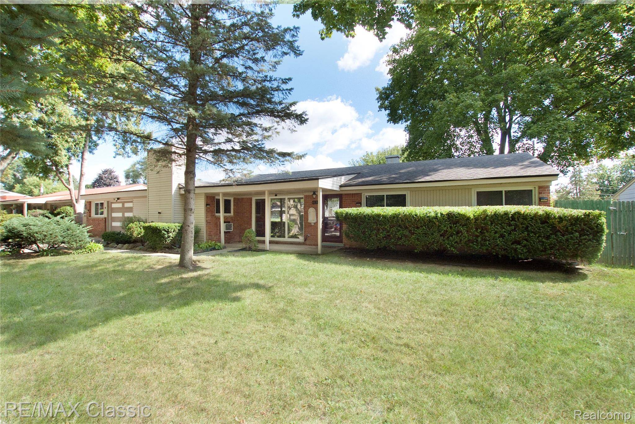 Commerce Twp, MI 48382,4836 Sundew ST