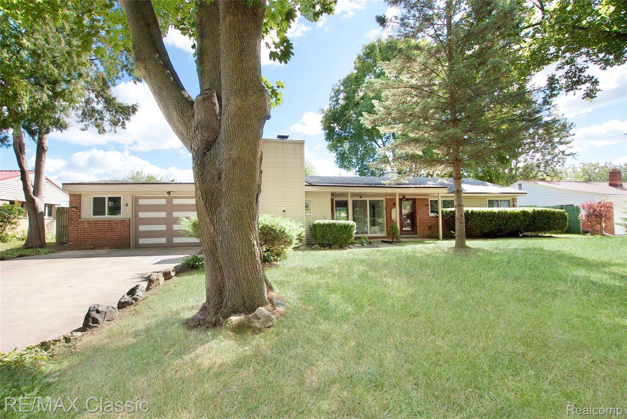 Commerce Twp, MI 48382,4836 Sundew ST