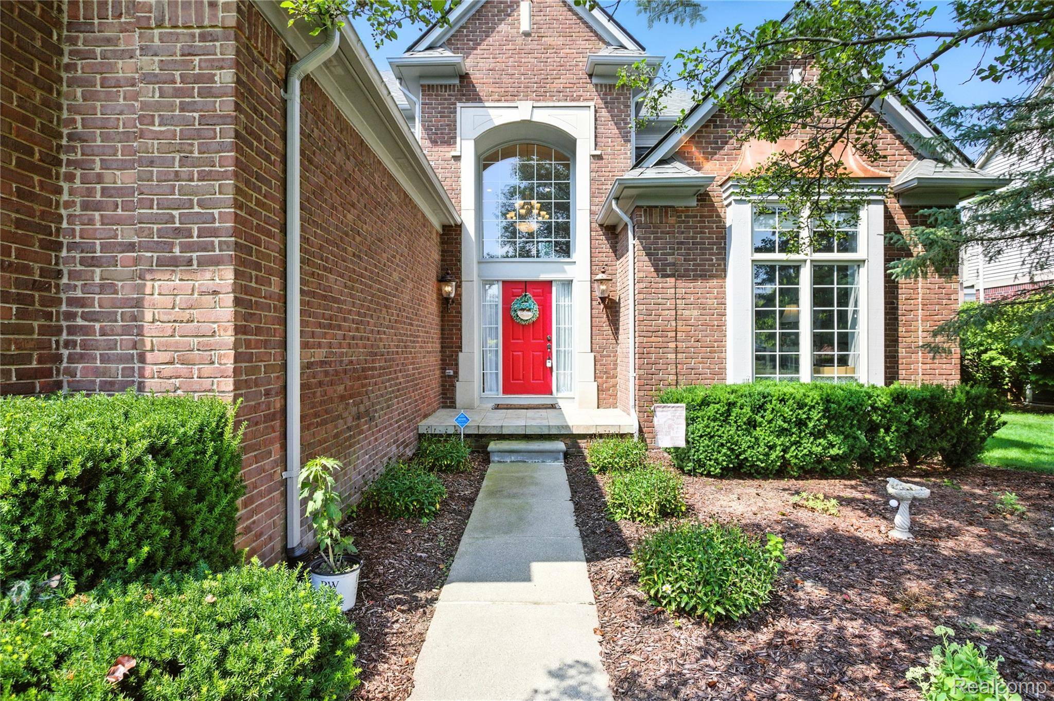 Rochester, MI 48307,1221 Letica DR