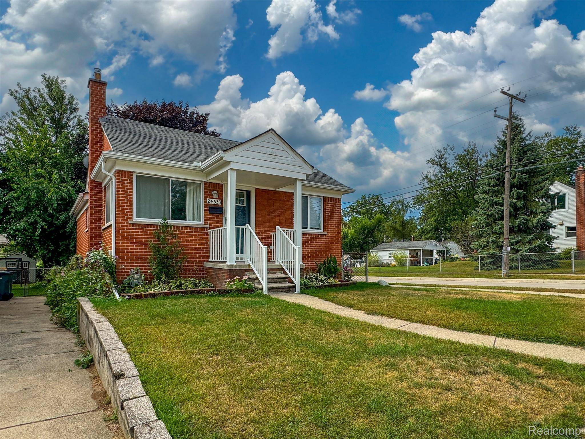 Dearborn, MI 48124,24533 New York ST