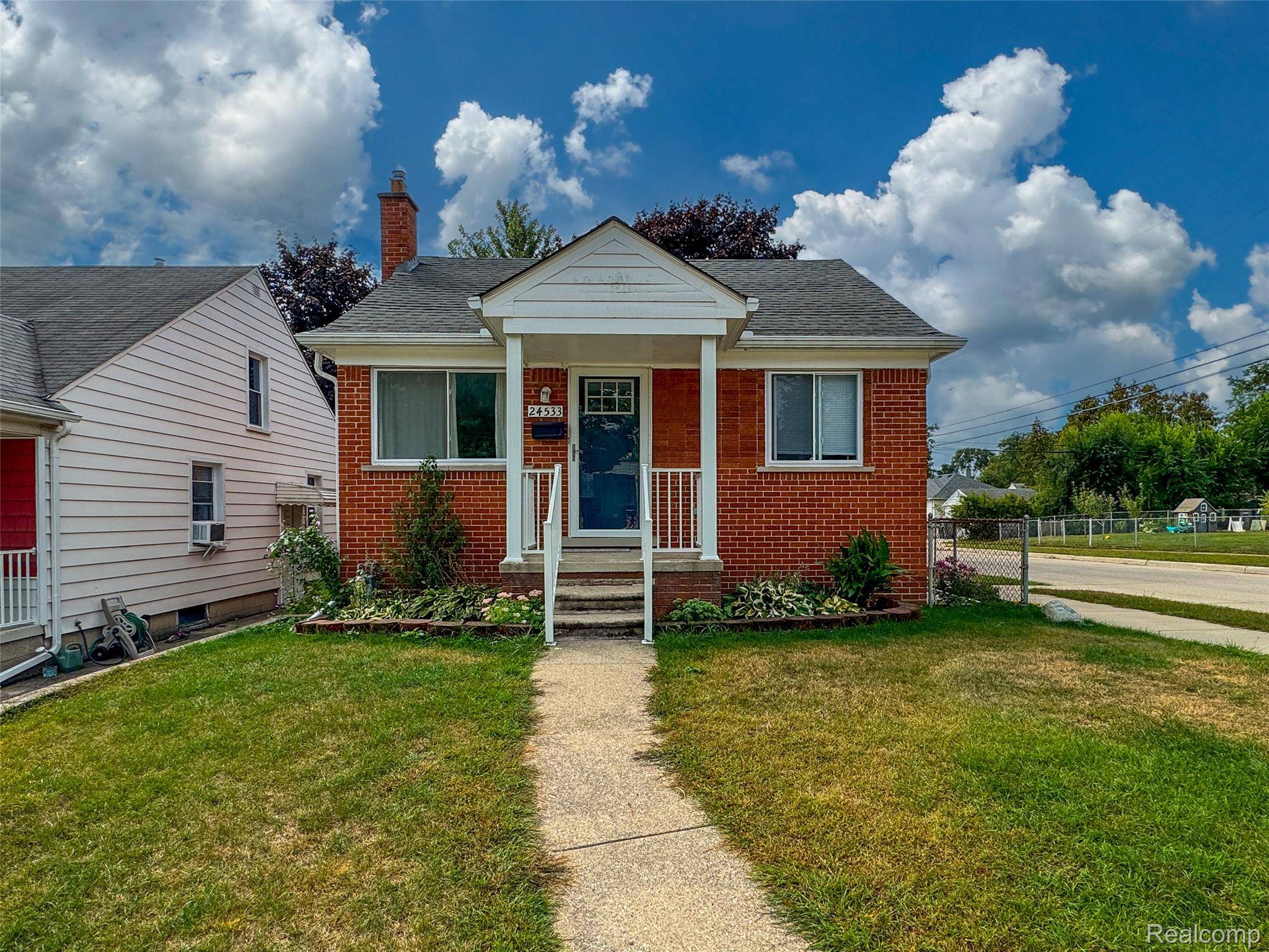 Dearborn, MI 48124,24533 New York ST