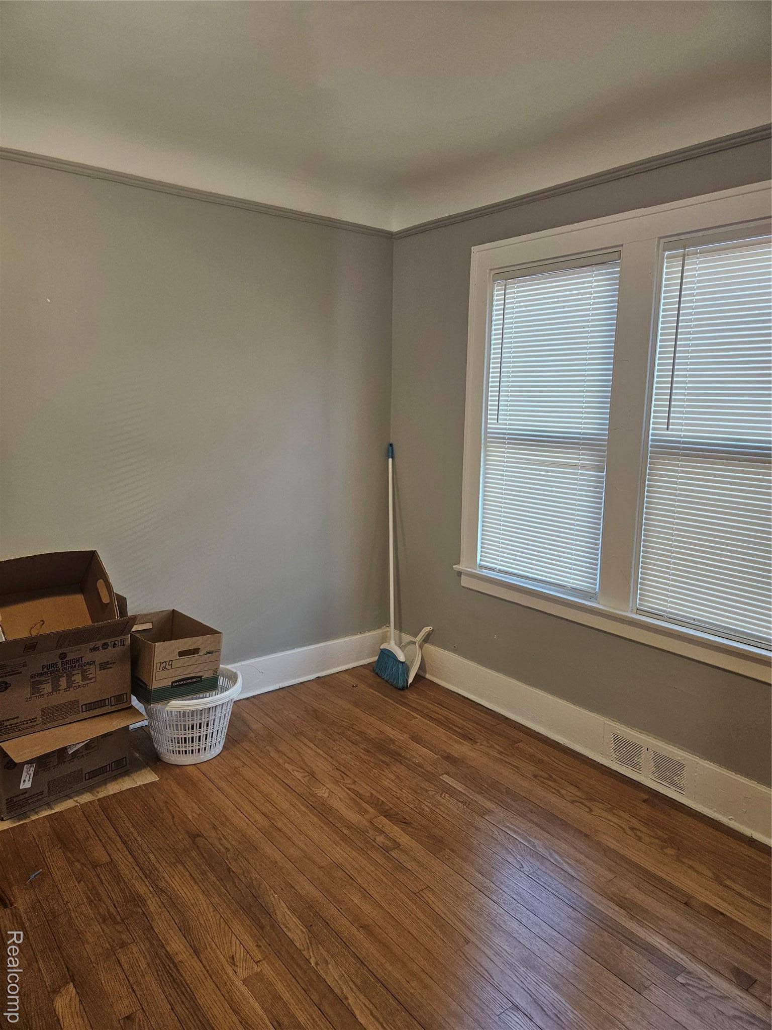 Detroit, MI 48227,14951 Strathmoor ST