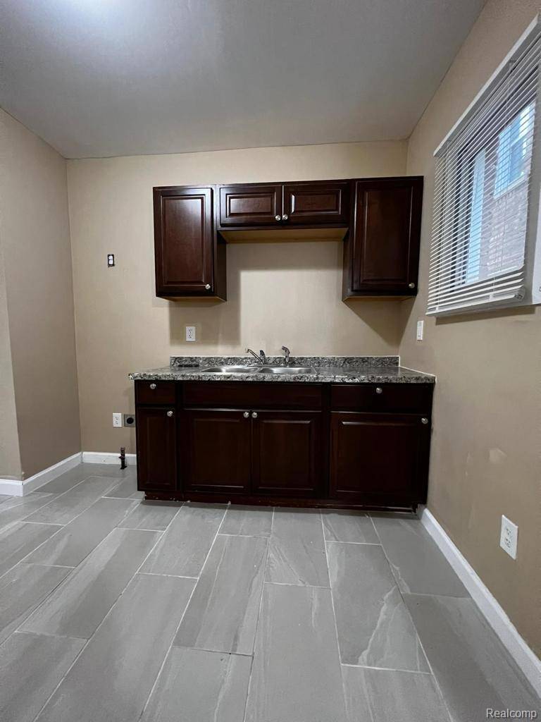 Detroit, MI 48227,14889 Sussex ST