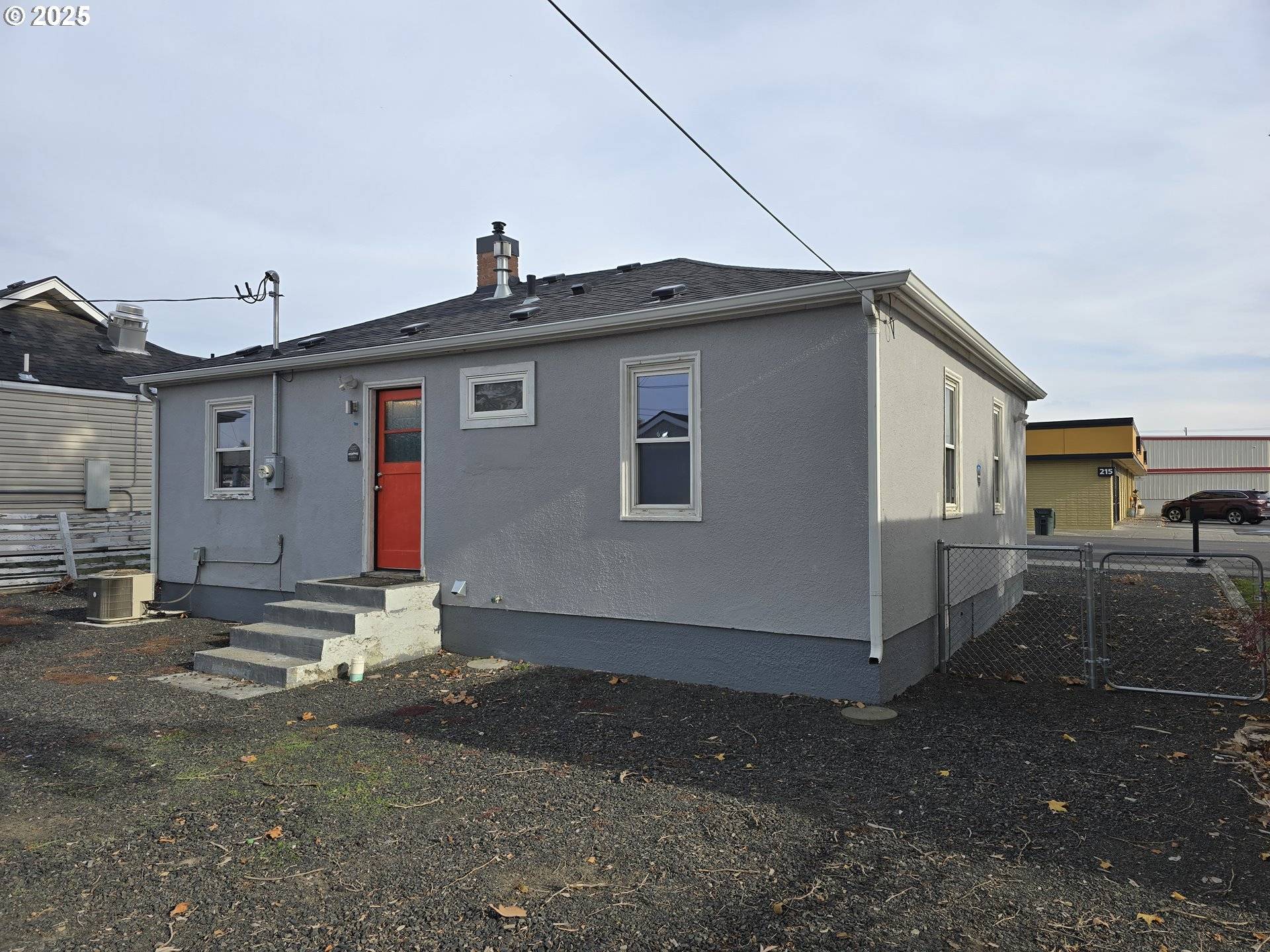 Hermiston, OR 97838,210 SW 3RD ST