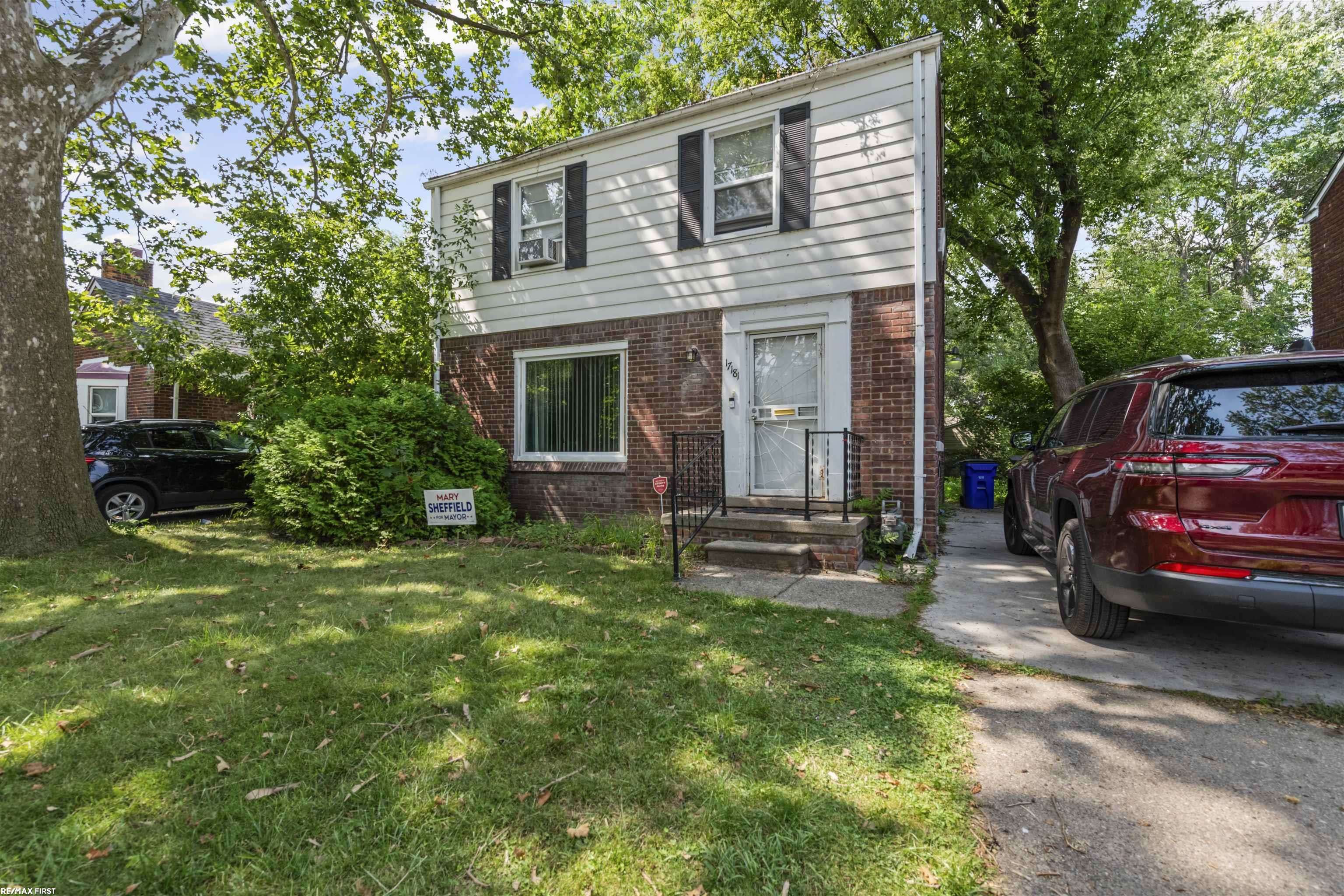 Detroit, MI 48224,17181 MUNICH ST