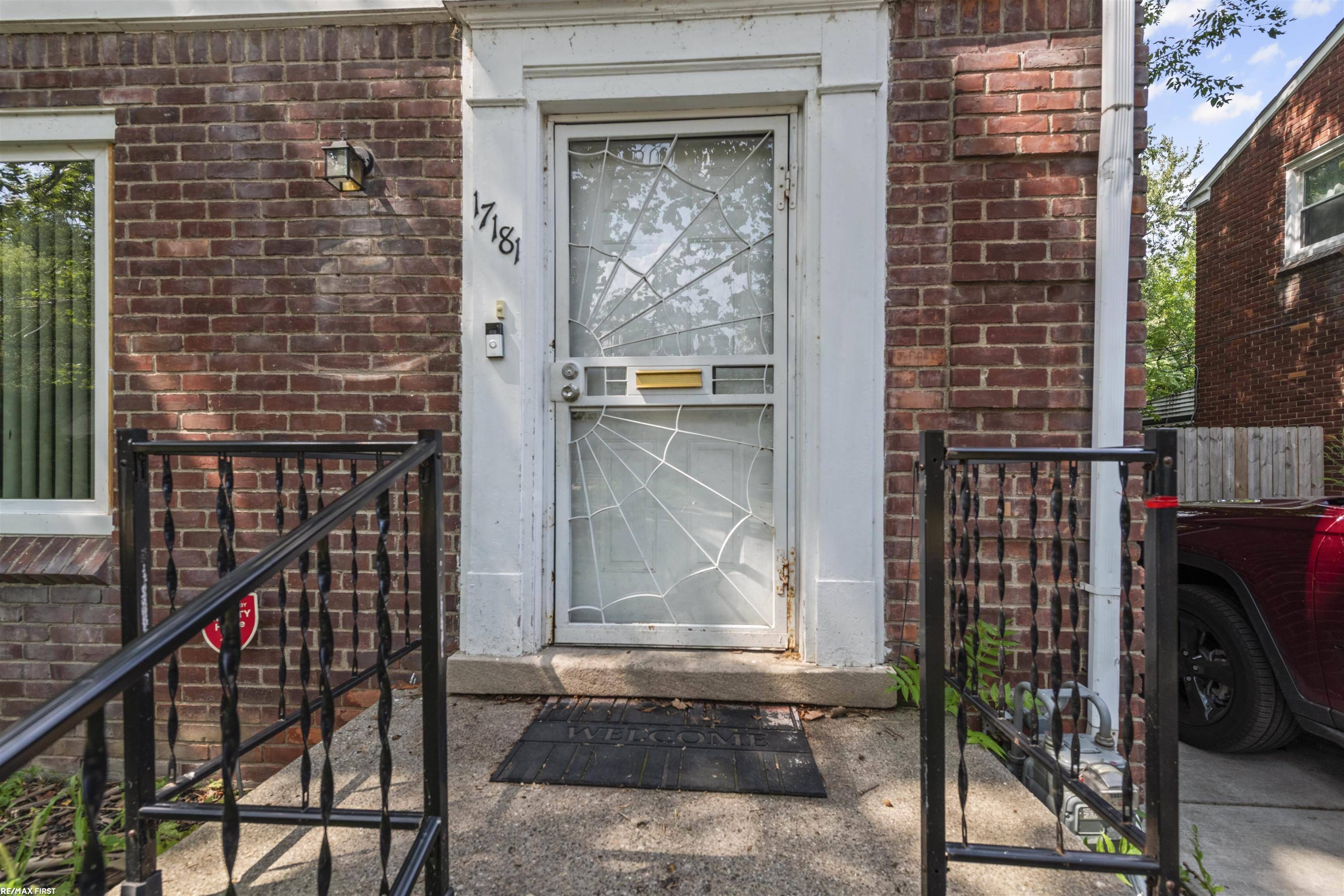 Detroit, MI 48224,17181 MUNICH ST