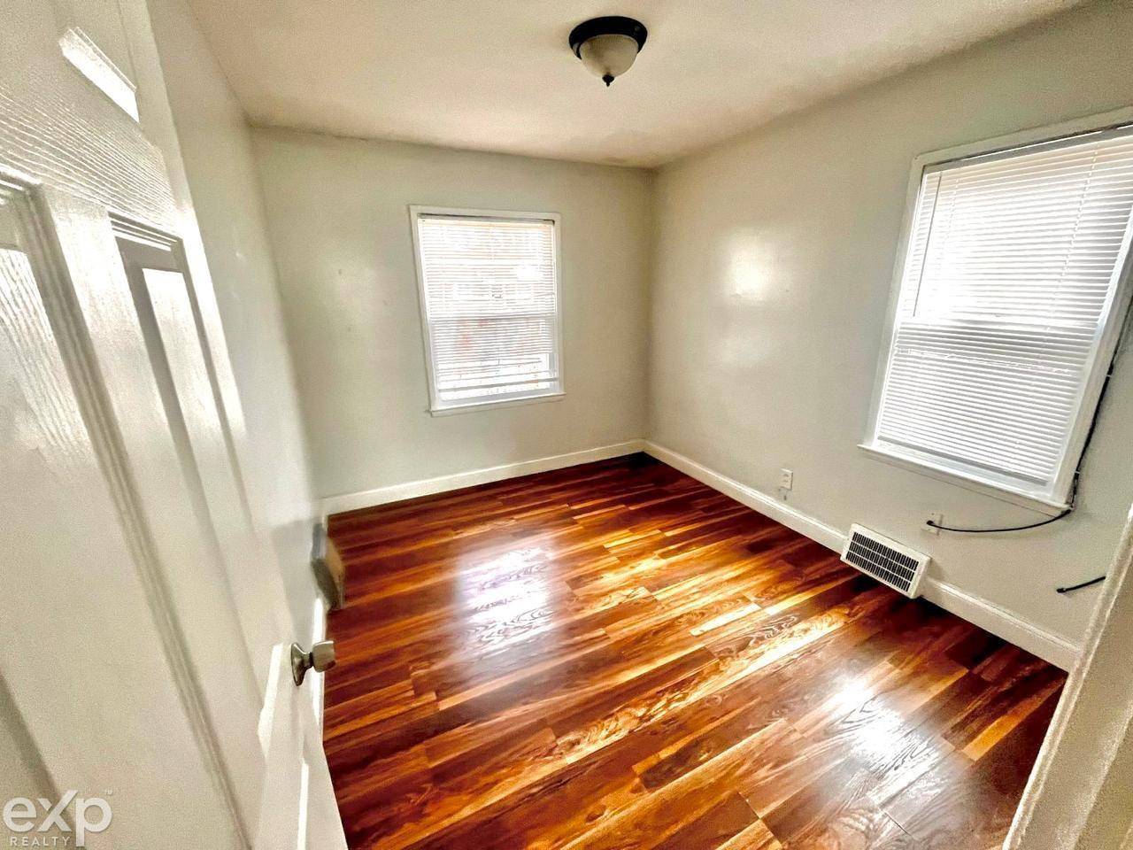 Detroit, MI 48219,19309 Avon AVE