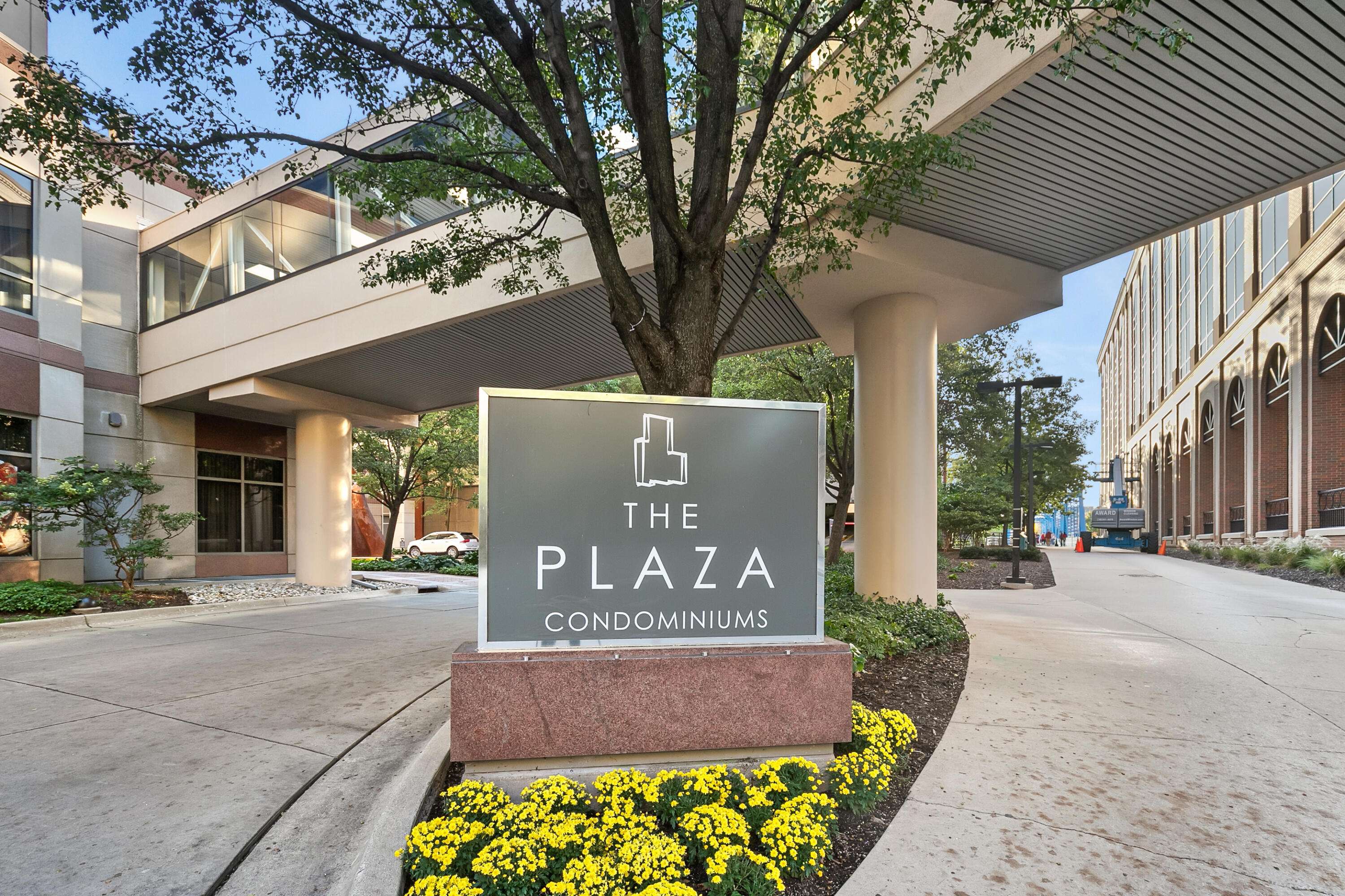 Grand Rapids, MI 49503,103 Campau CIR NW ##1911