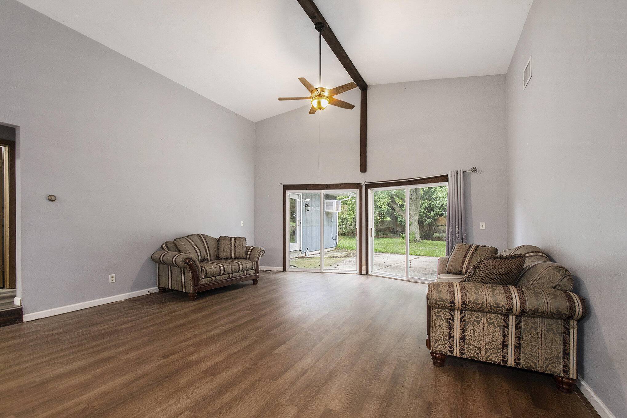 Coloma, MI 49038,5544 Wendzel DR