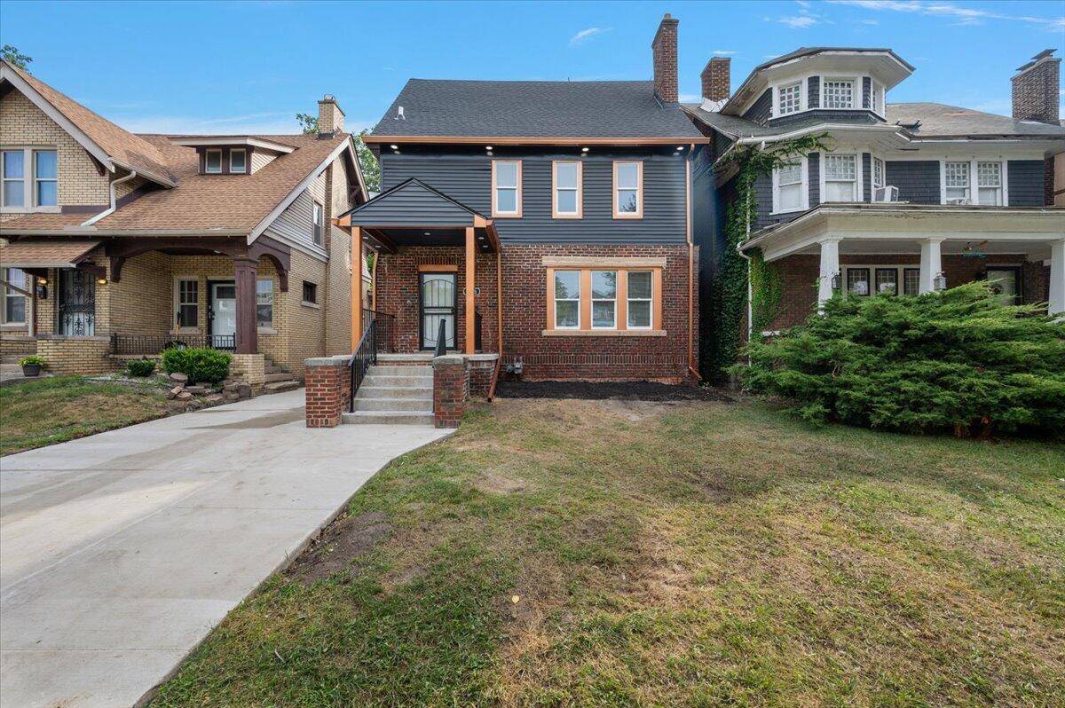 Detroit, MI 48206,7406 Kipling AVE
