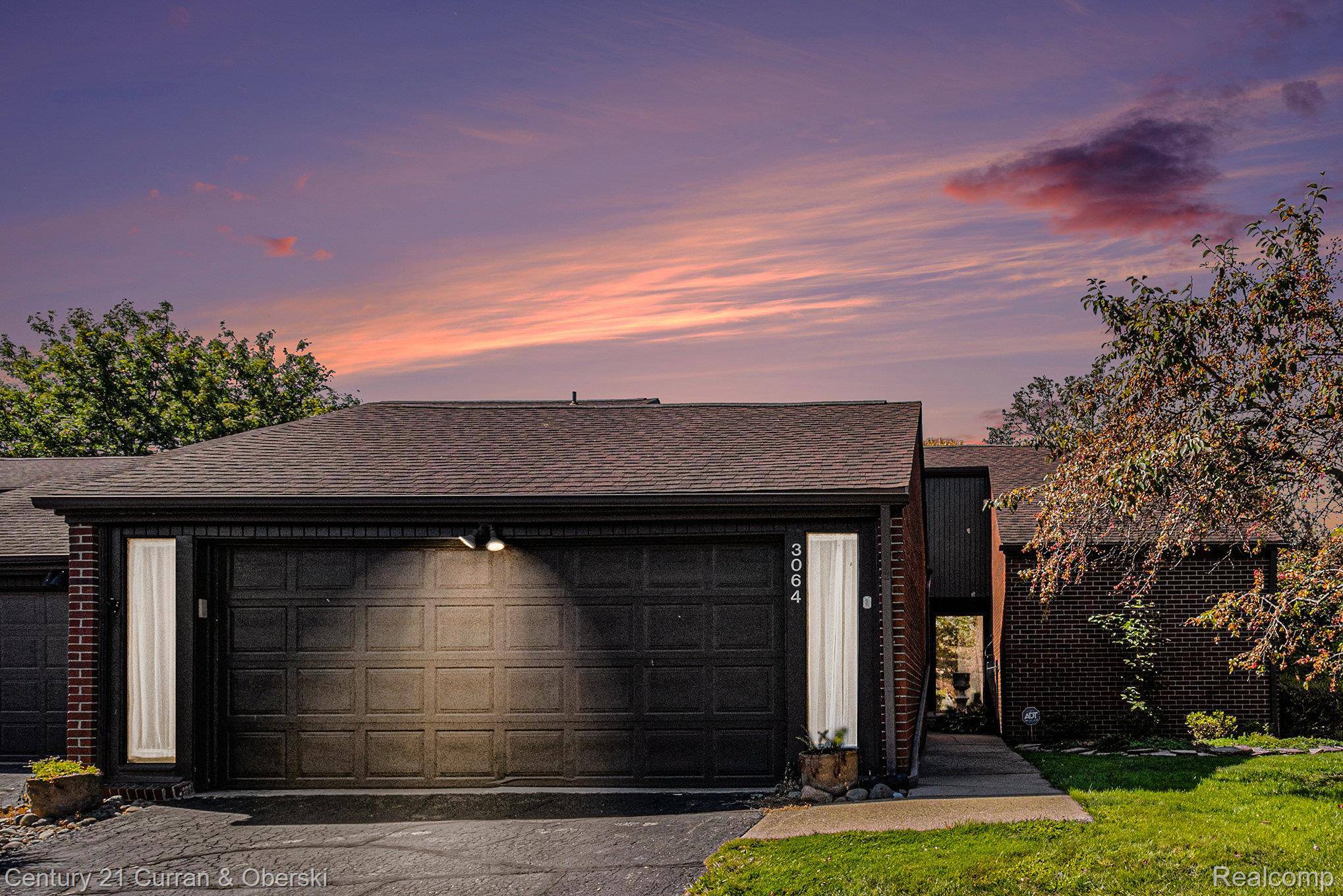 Dearborn, MI 48120,3064 Lindenwood DR