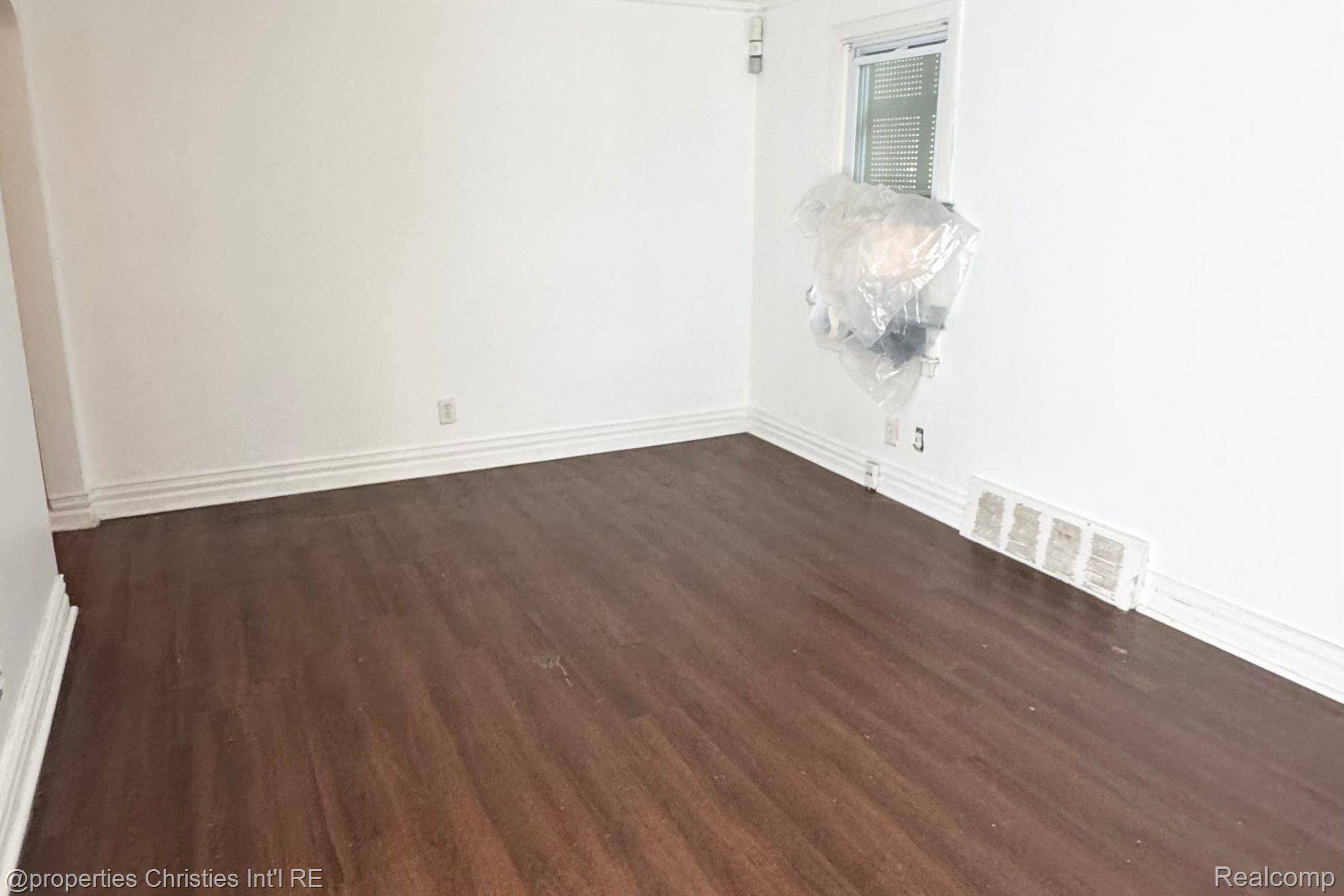 Detroit, MI 48219,19360 Westbrook ST