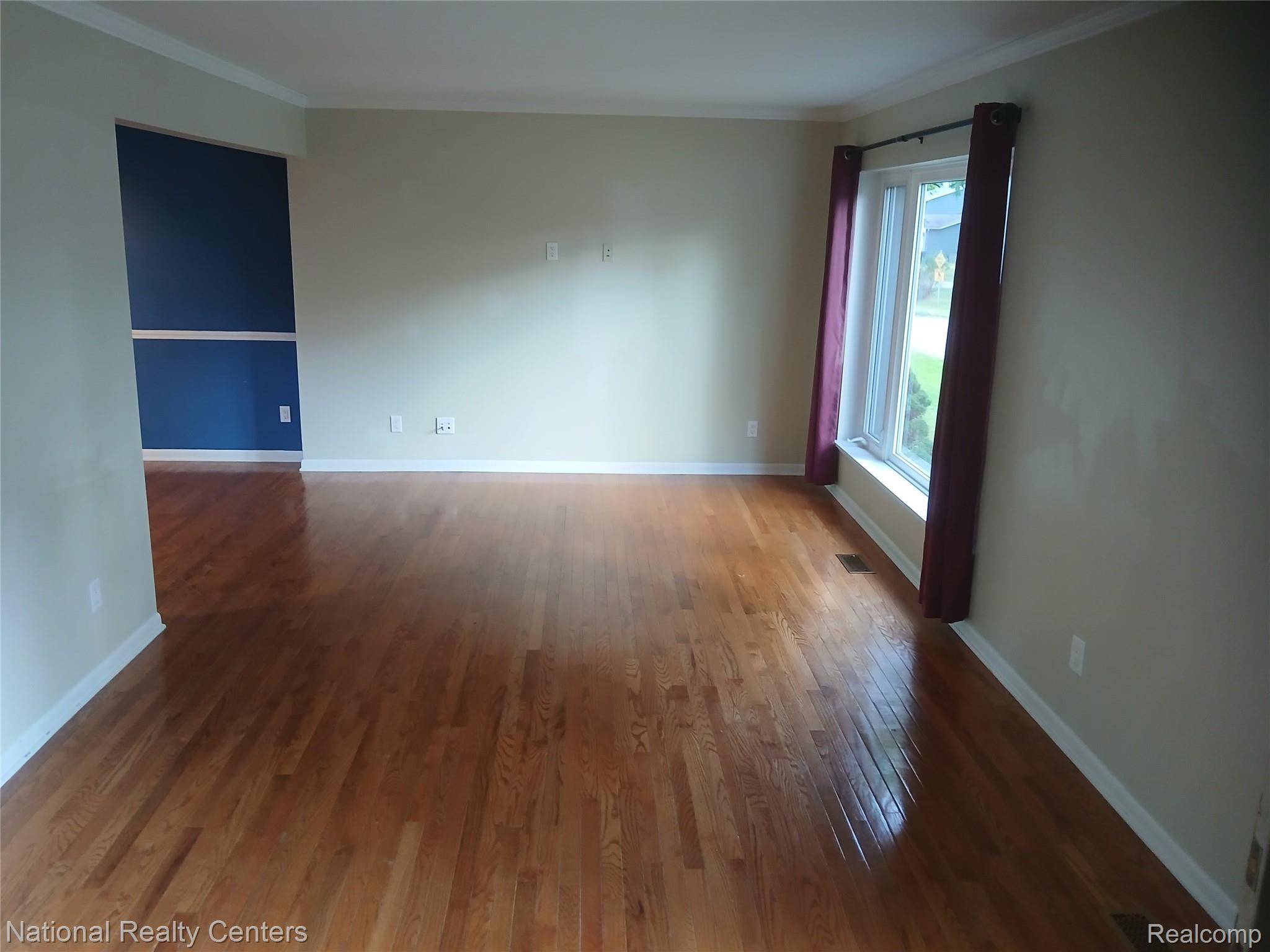 West Bloomfield, MI 48323,4161 Highland CT