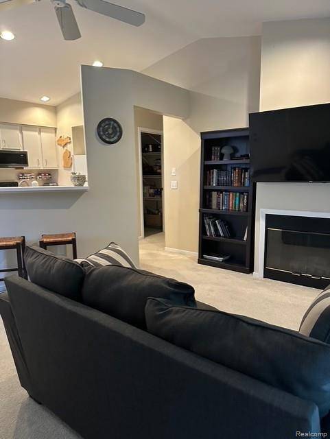 Brighton, MI 48116,390 S Spring Brooke DR #390