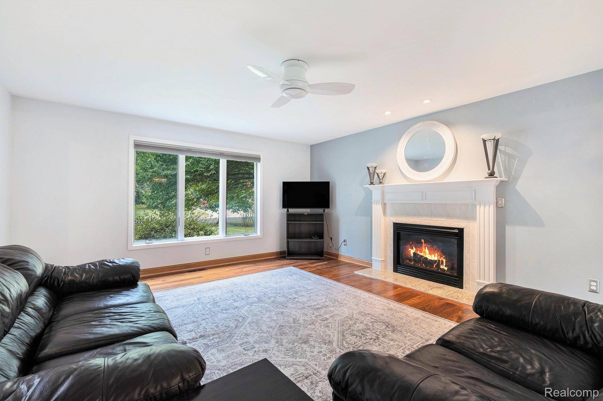 Davison, MI 48423,8175 Boulder DR