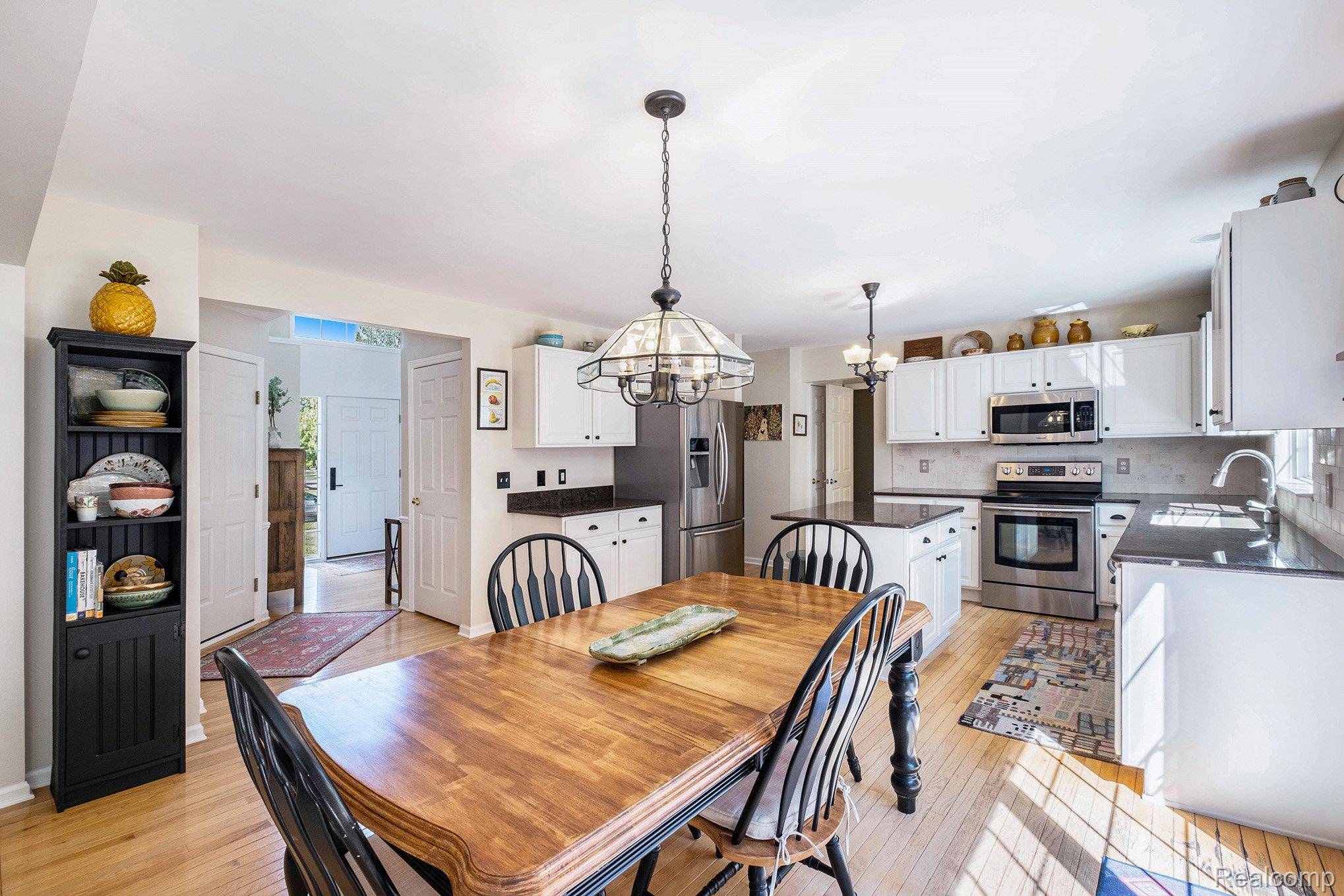 Grand Blanc, MI 48439,6320 Knob Bend DR