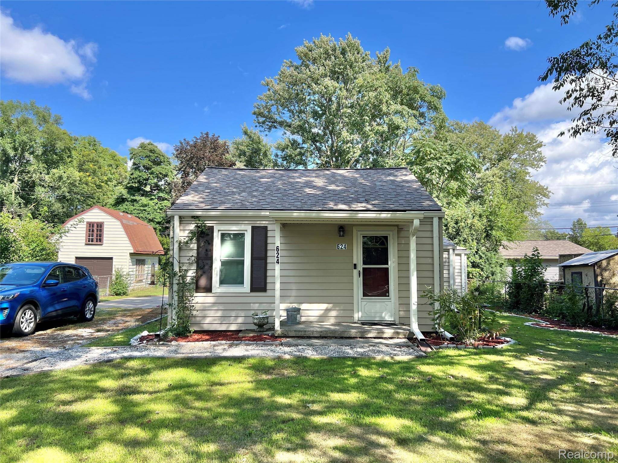 624 N Parent ST, Westland, MI 48185